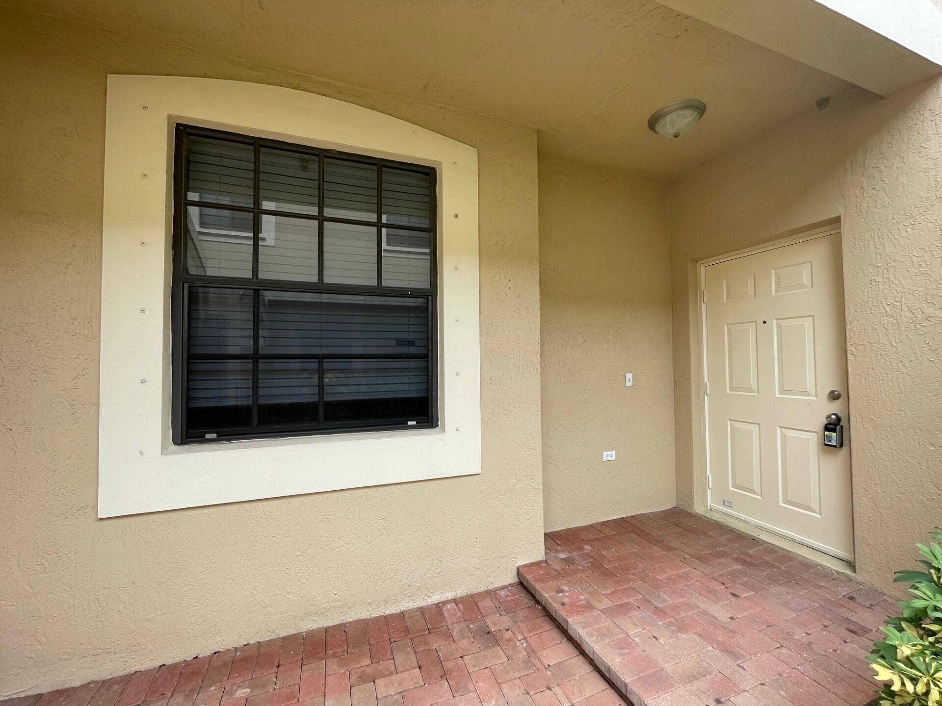 4329 VINEYARD Circle, #4329, Weston, FL 33332 4329-03