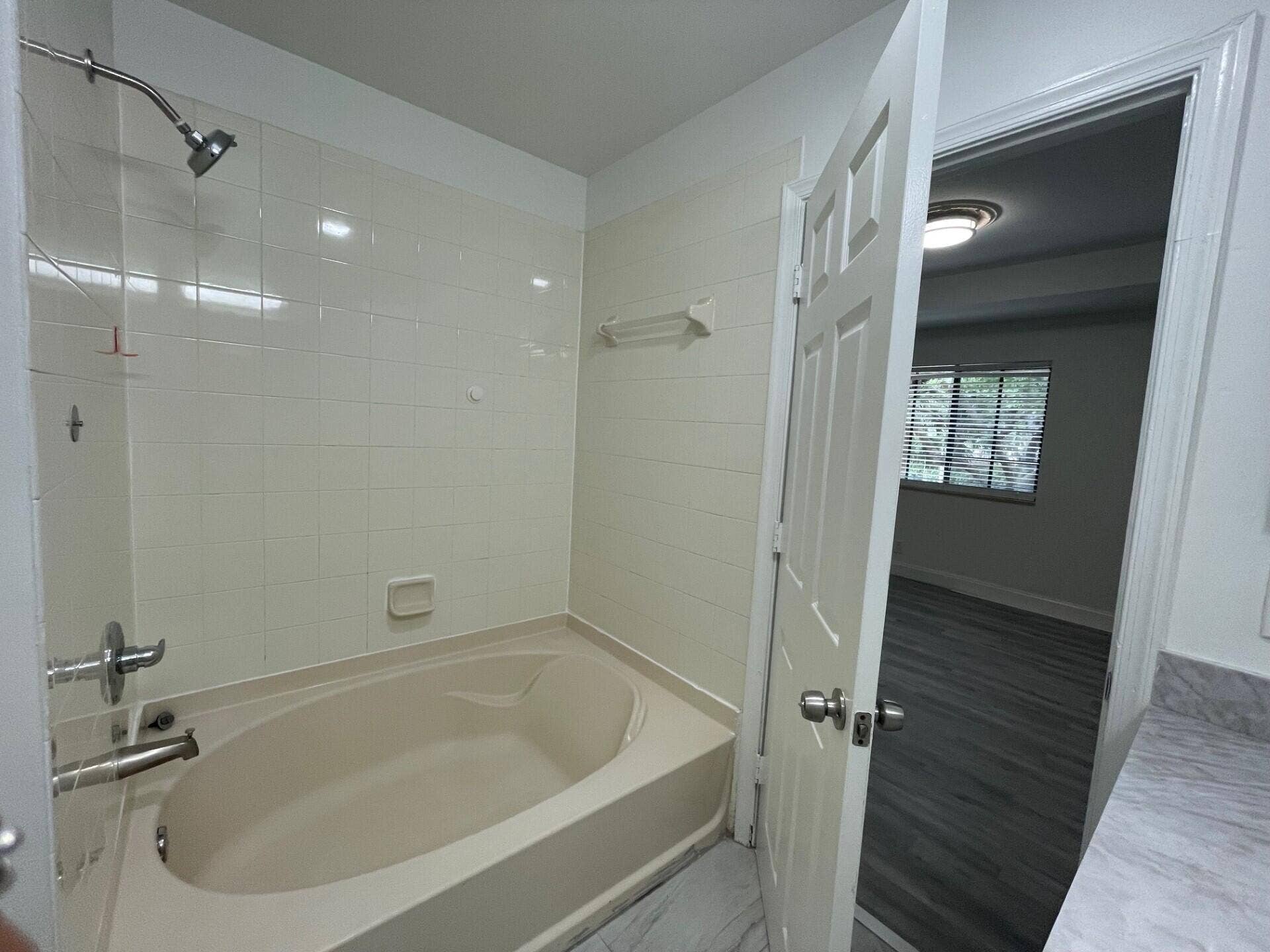 4329 VINEYARD Circle, #4329, Weston, FL 33332 4329-0023