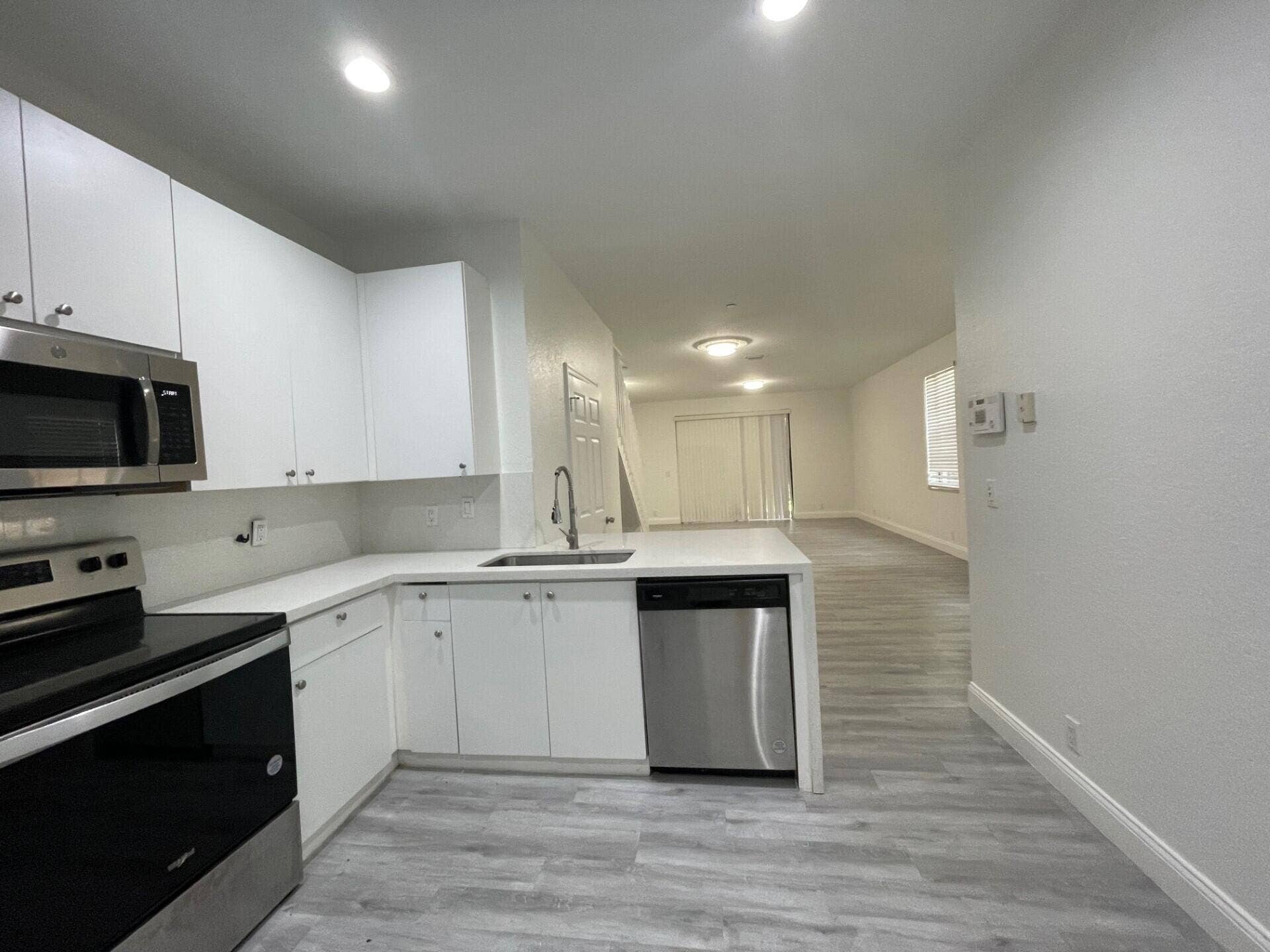4329 VINEYARD Circle, #4329, Weston, FL 33332 4329-009