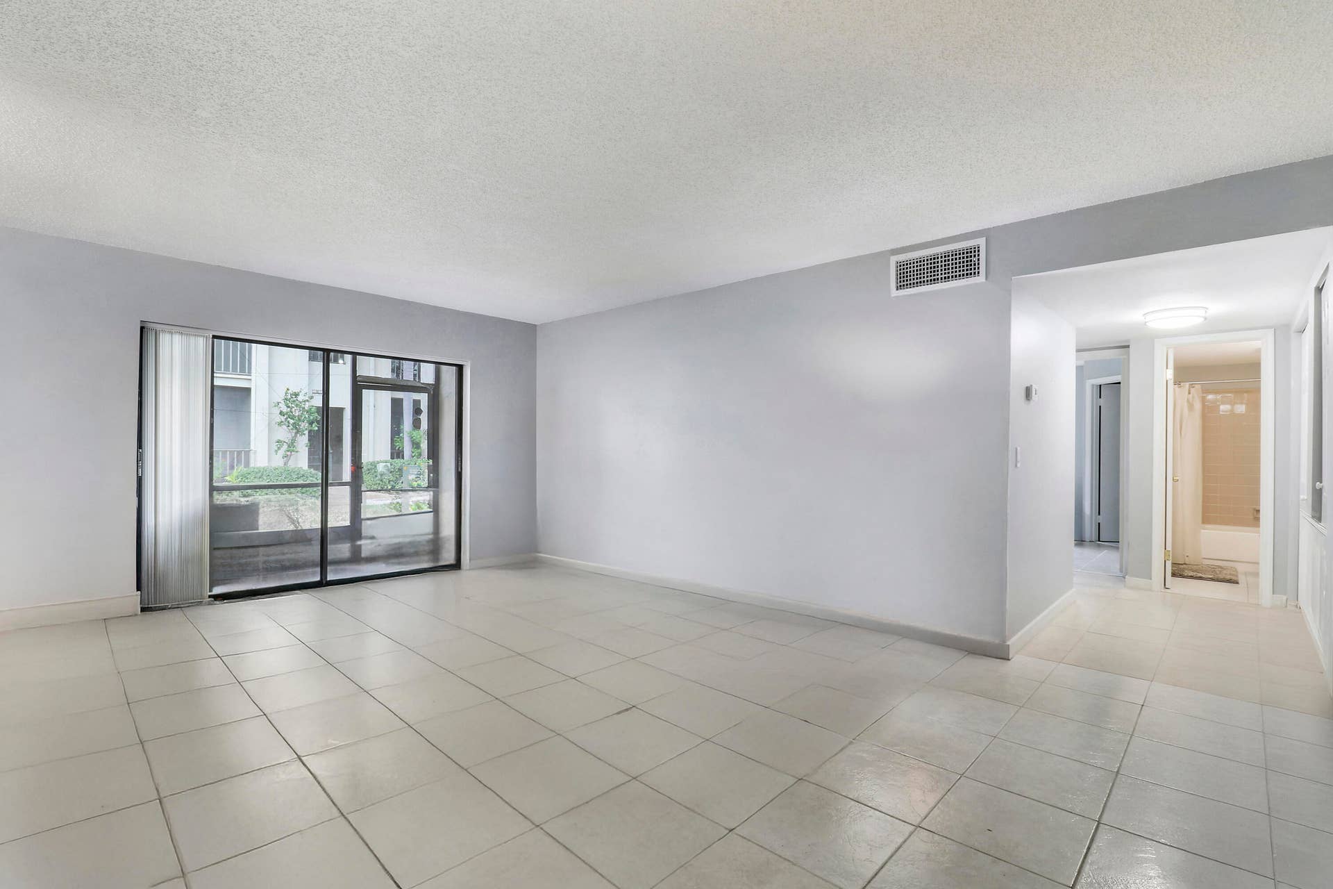 150 PINEVIEW Road, #C4, Jupiter, Jupiter, FL 33469 Living Room