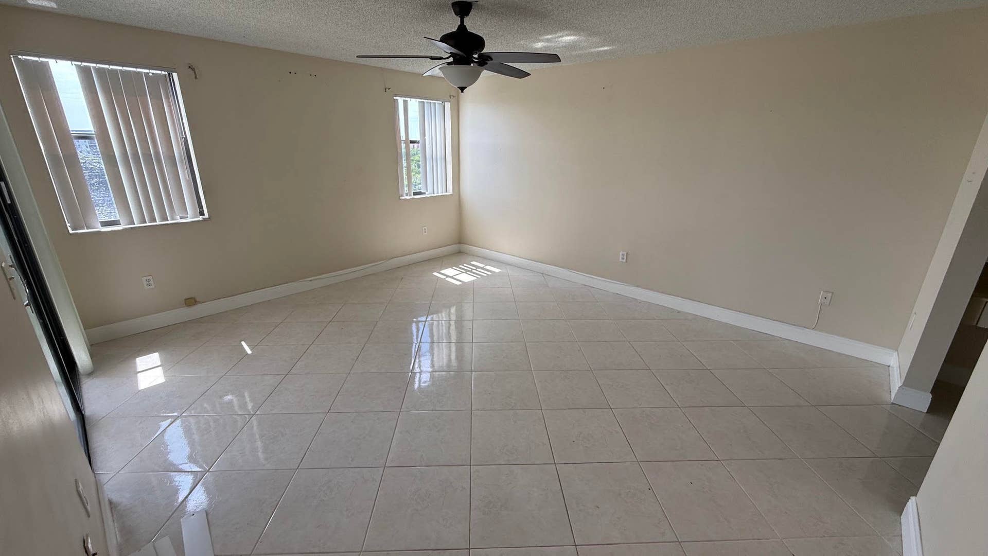 2334 S Cypress Bend Drive, #802, Pompano Beach, FL 33069 10