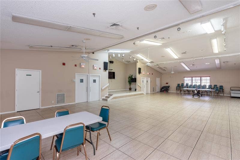 2334 S Cypress Bend Drive, #802, Pompano Beach, FL 33069 GetMedia (2)