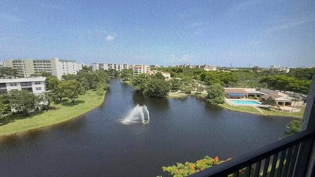2334 S Cypress Bend Drive, #802, Pompano Beach, FL 33069 IMG_0377