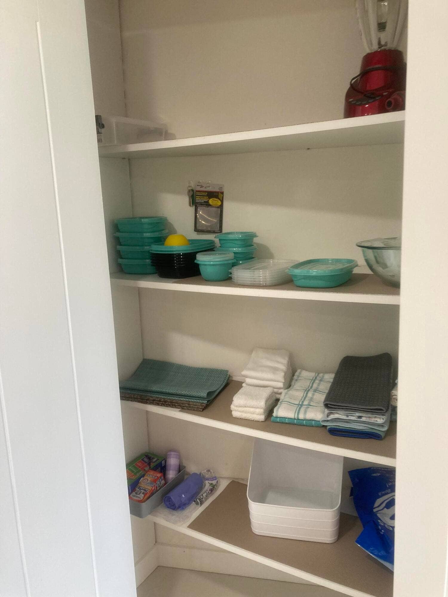 305 PANTRY