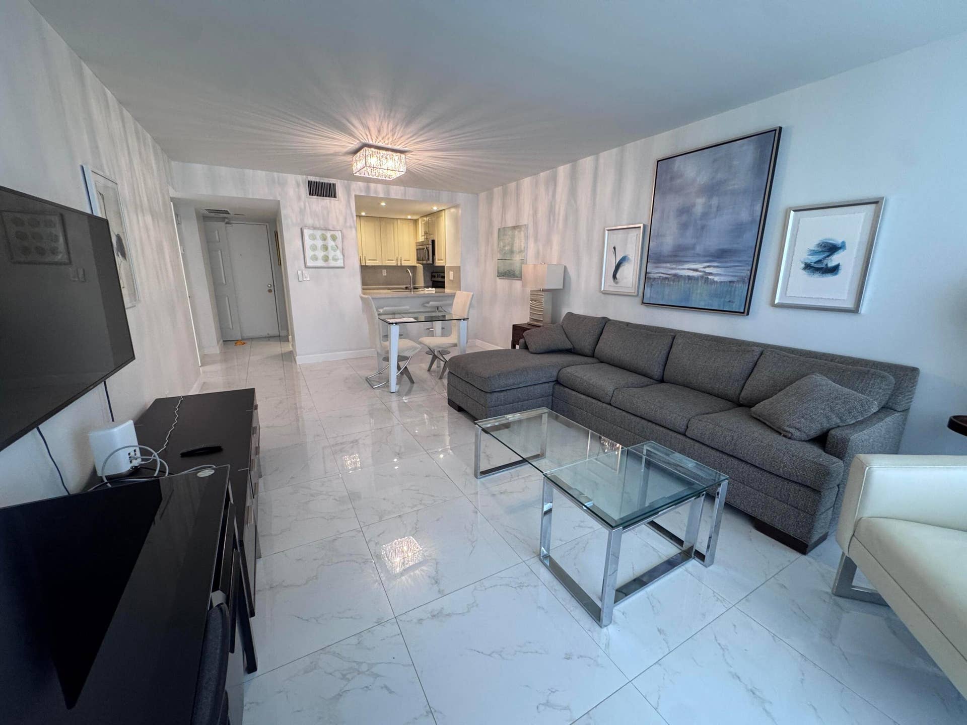 3031 N OCEAN Boulevard, #708, Fort Lauderdale, FL 33308 Living & Dining combo ...