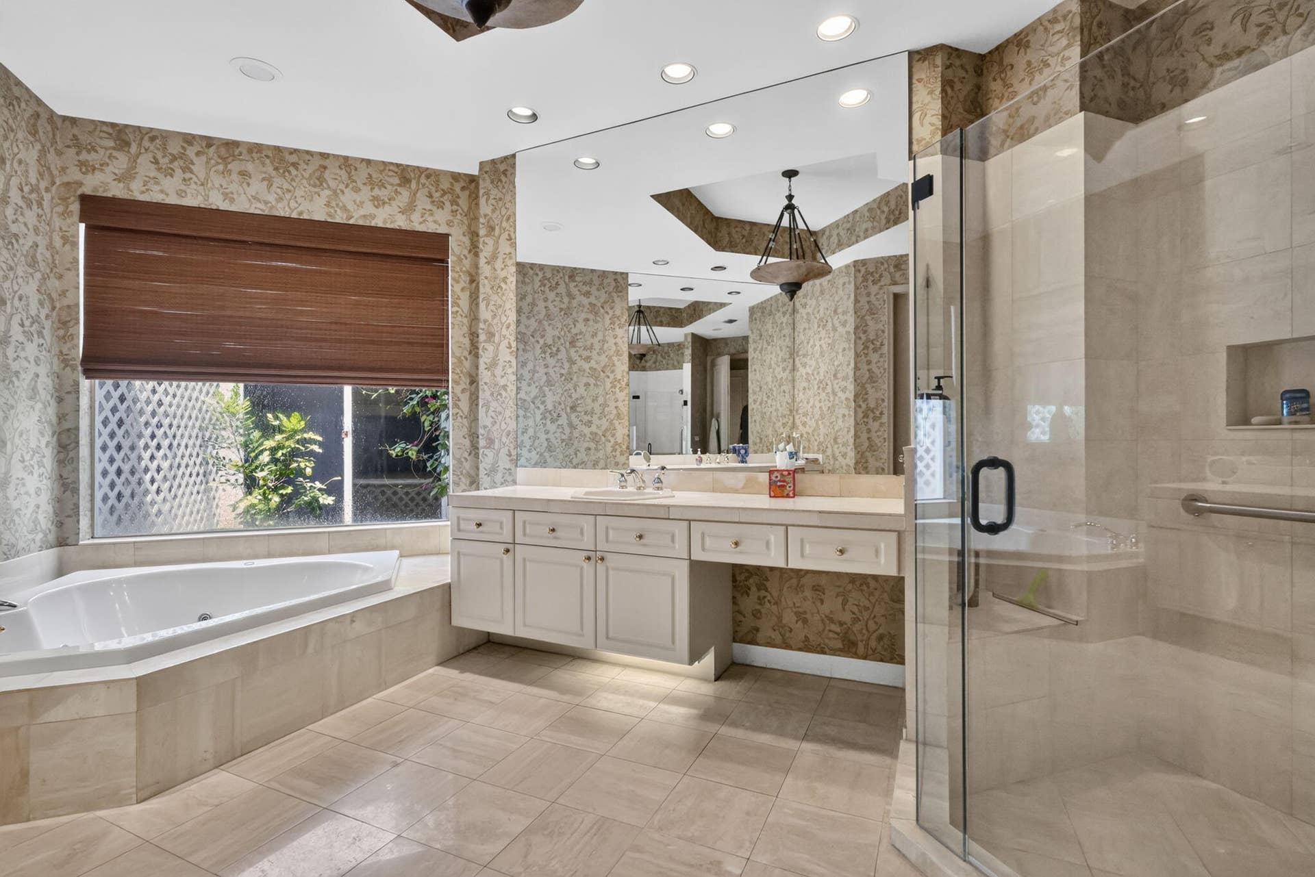 16083 Via Monteverde, Delray Beach, FL 33446 50-web-or-mls-_14A3799