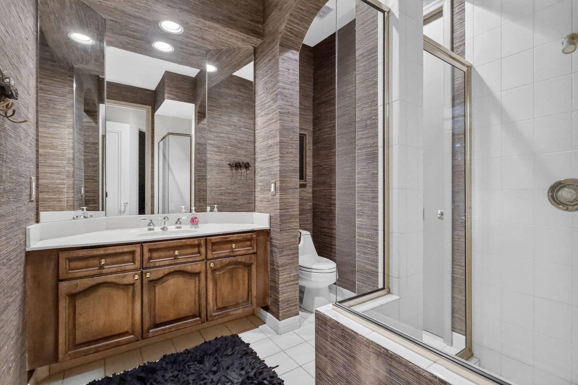 16083 Via Monteverde, Delray Beach, FL 33446 15-web-or-mls-_14A3604