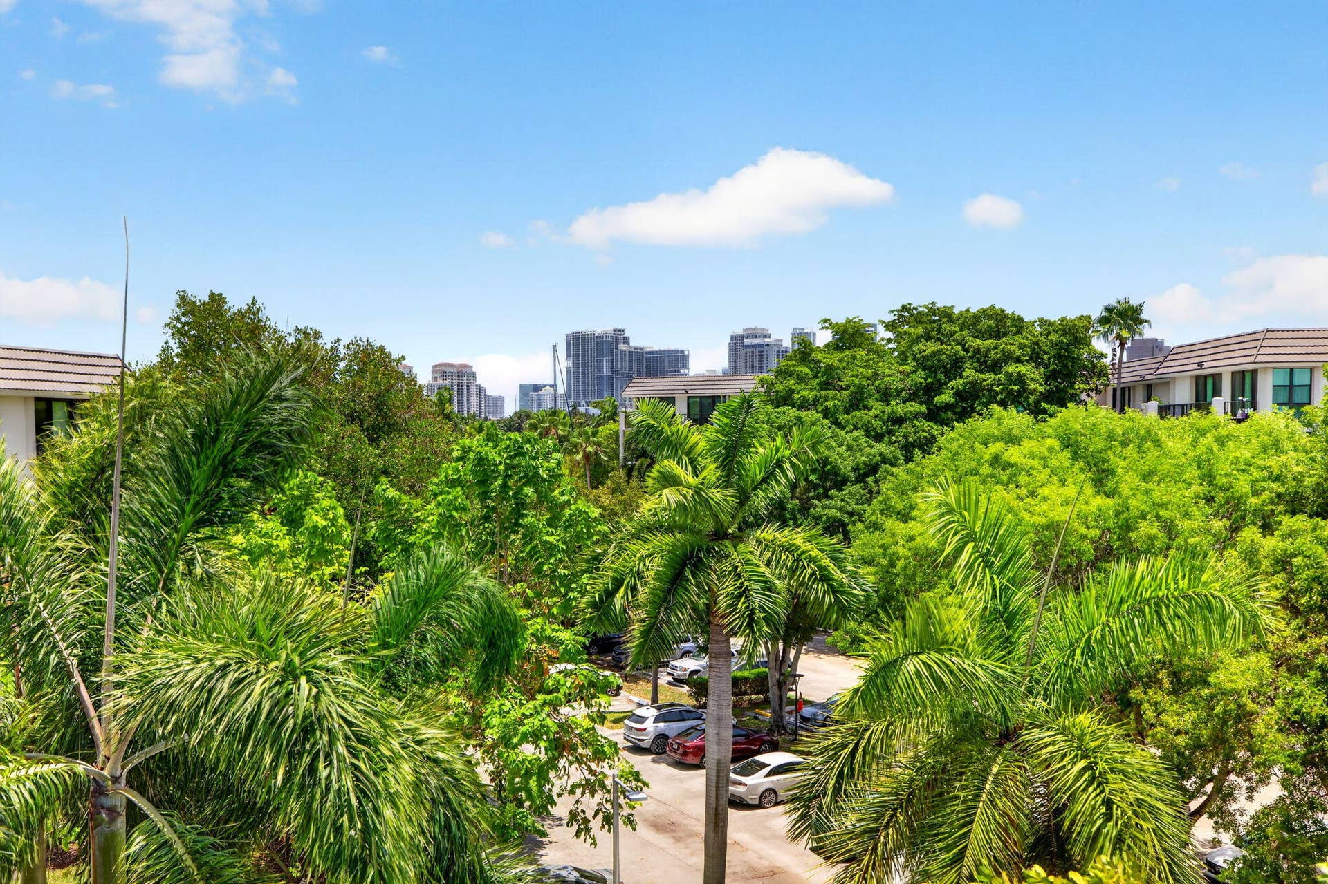 1301 River Reach Drive, #516, Fort Lauderdale, FL 33315 1301-516 Views E to Downtown FLL
