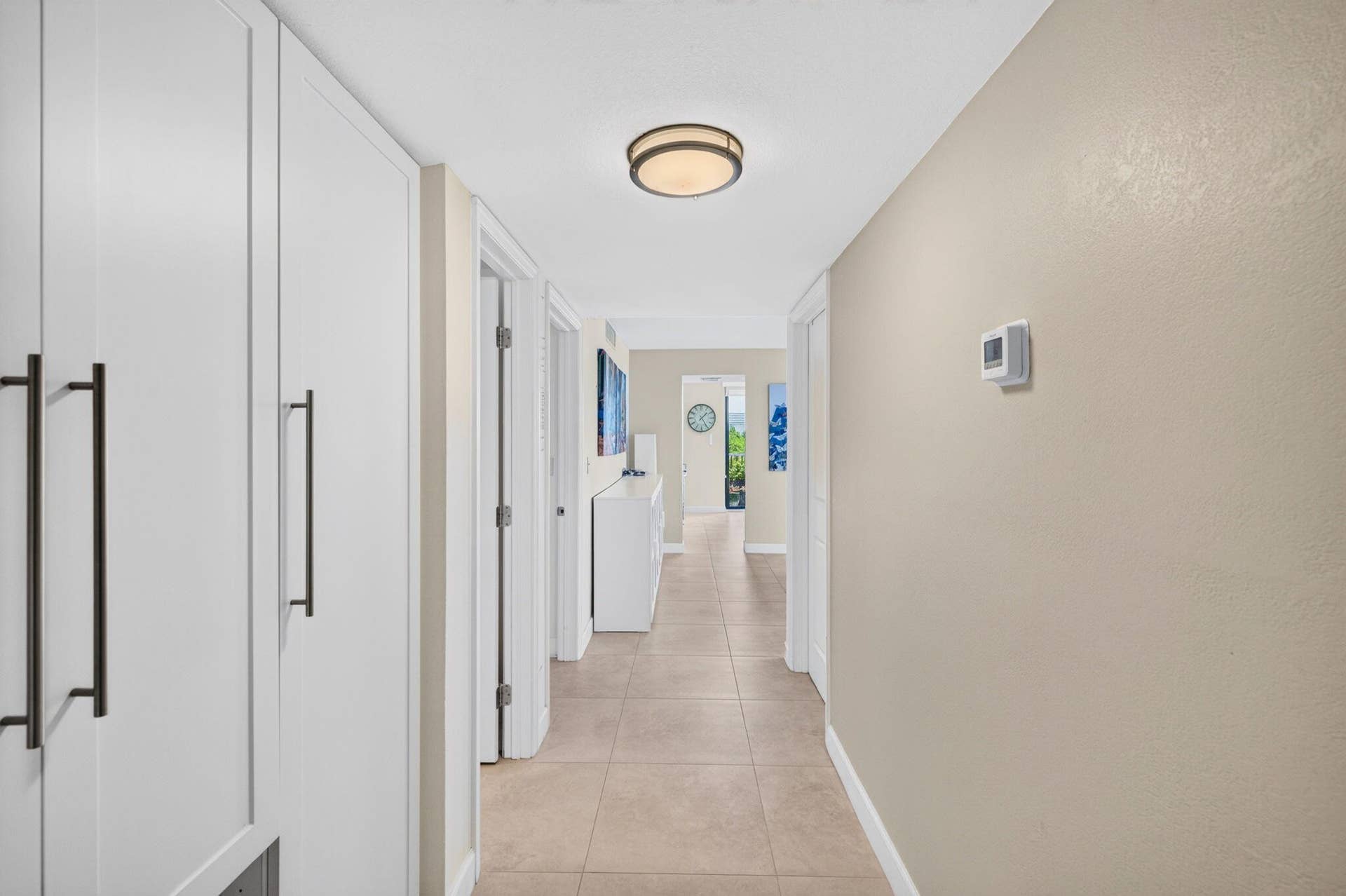1301 River Reach Drive, #516, Fort Lauderdale, FL 33315 1301-516 Interior Hallway
