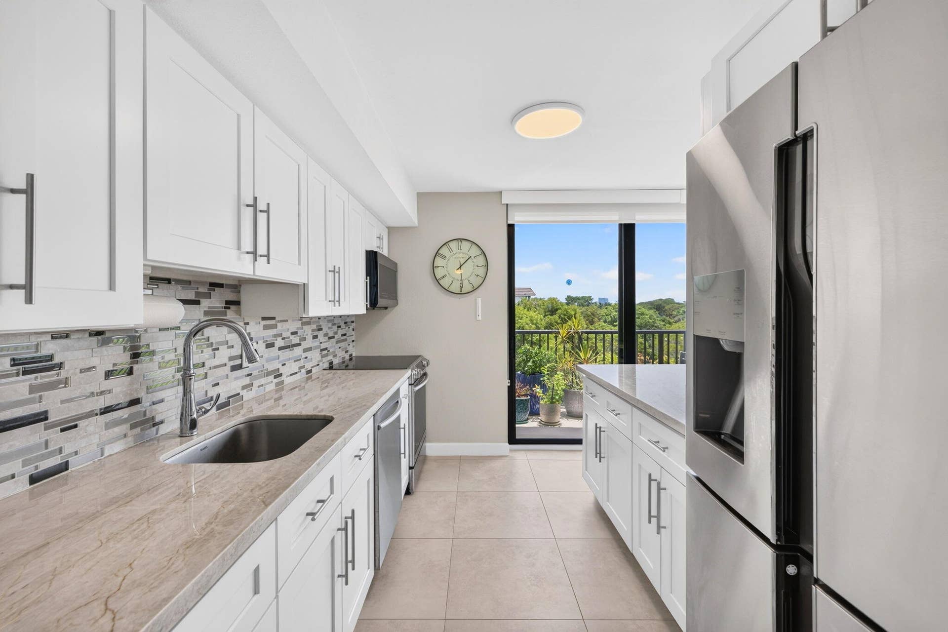 1301 River Reach Drive, #516, Fort Lauderdale, FL 33315 1301-516 Kitchen