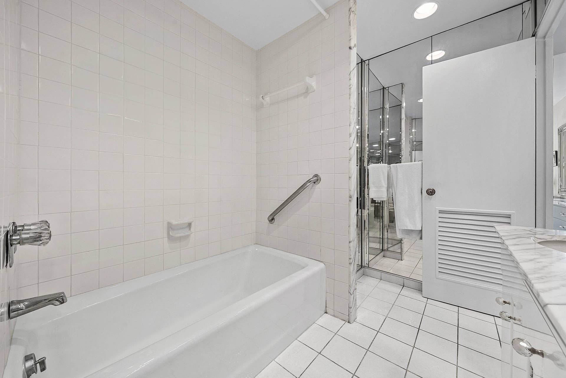 44 Cocoanut Row, #222b, Palm Beach, FL 33480 024-44CocoanutRow-PalmBeach-FL-33480-SMA