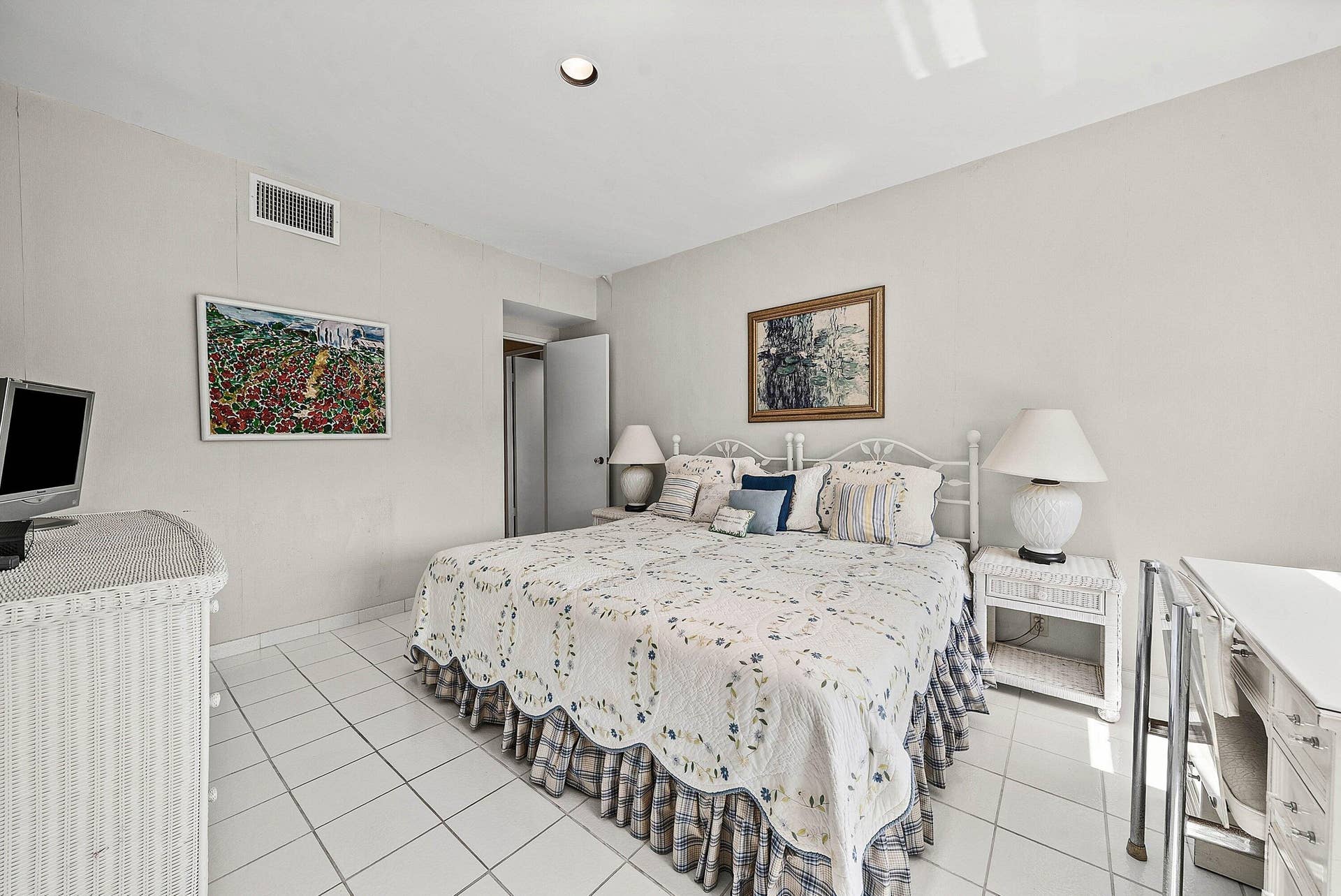 44 Cocoanut Row, #222b, Palm Beach, FL 33480 020-44CocoanutRow-PalmBeach-FL-33480-SMA
