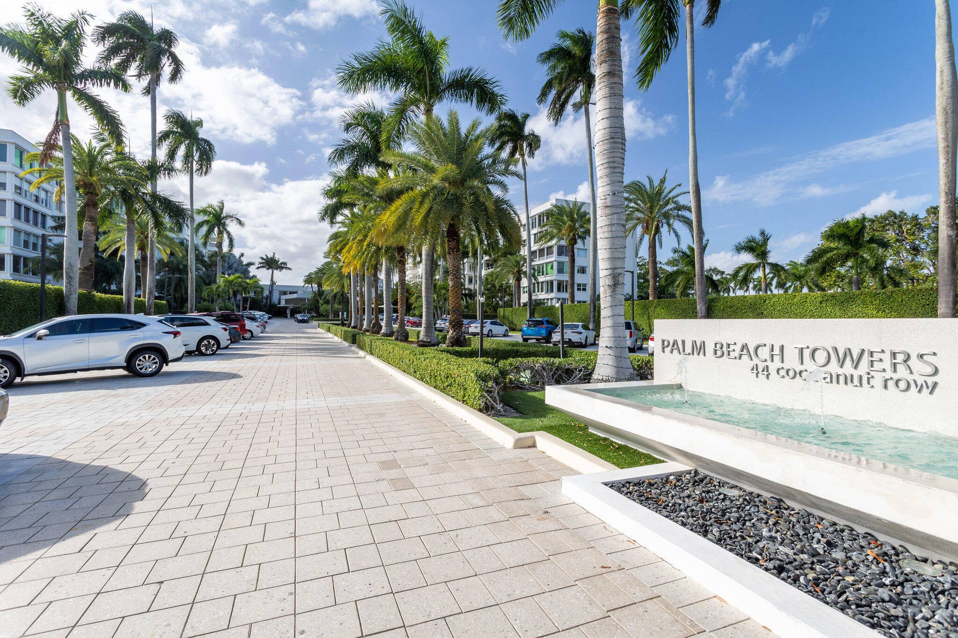 44 Cocoanut Row, #222b, Palm Beach, FL 33480 PBT Entrance