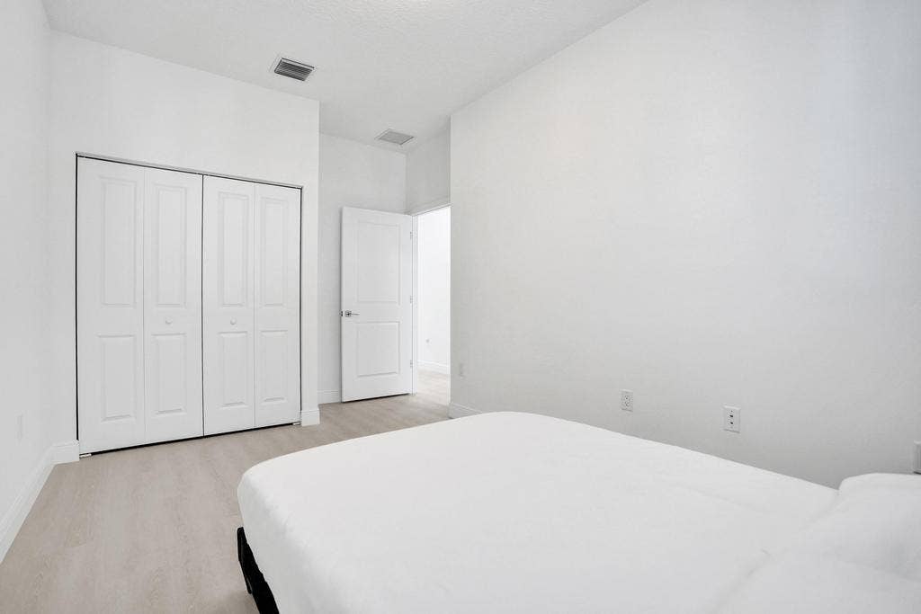 Bedroom 2-2
