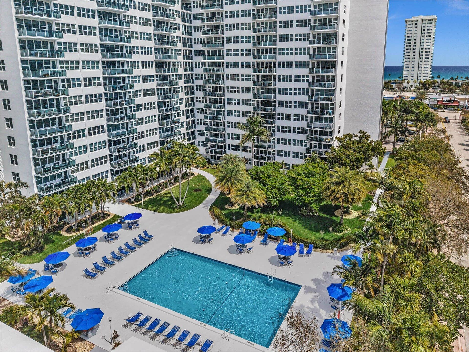 3333 NE 34th Street, #414, Fort Lauderdale, FL 33308 Pool View Drone