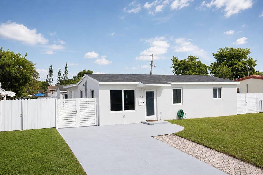 Property photo for 511 N 69th Way, Hollywood, FL