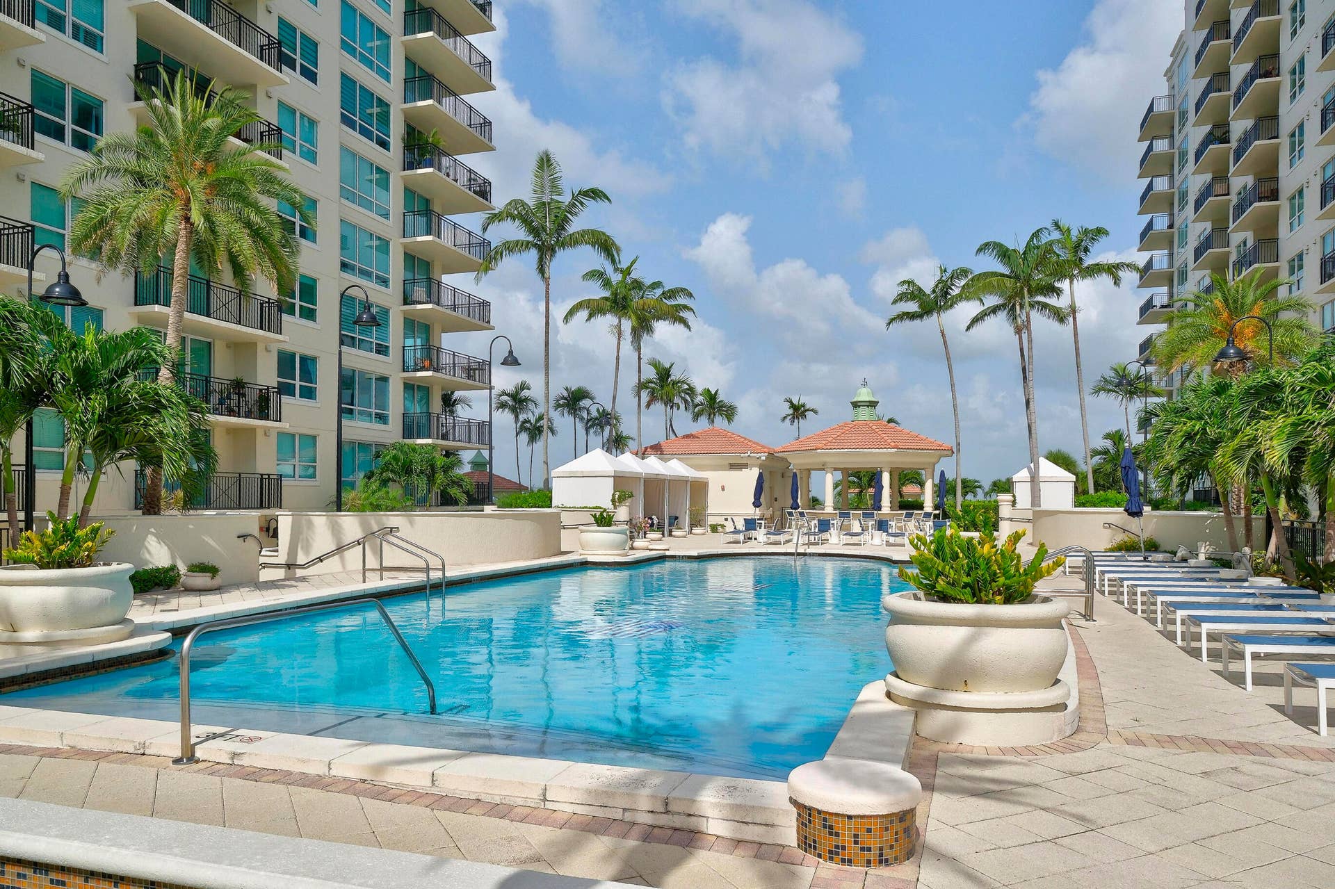 610 W Las Olas Blvd - The Symphony - Ft