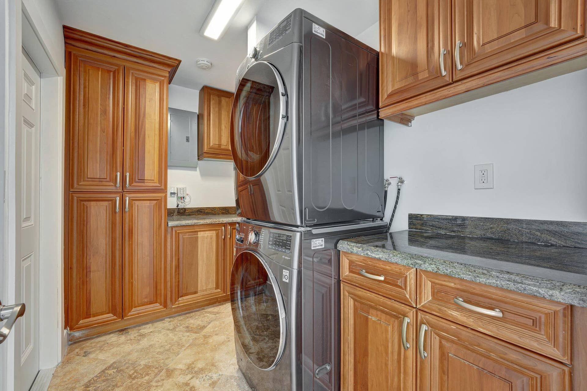 1478 NE 57TH Court, Fort Lauderdale, FL 33334 32-web-or-mls-DSC07823