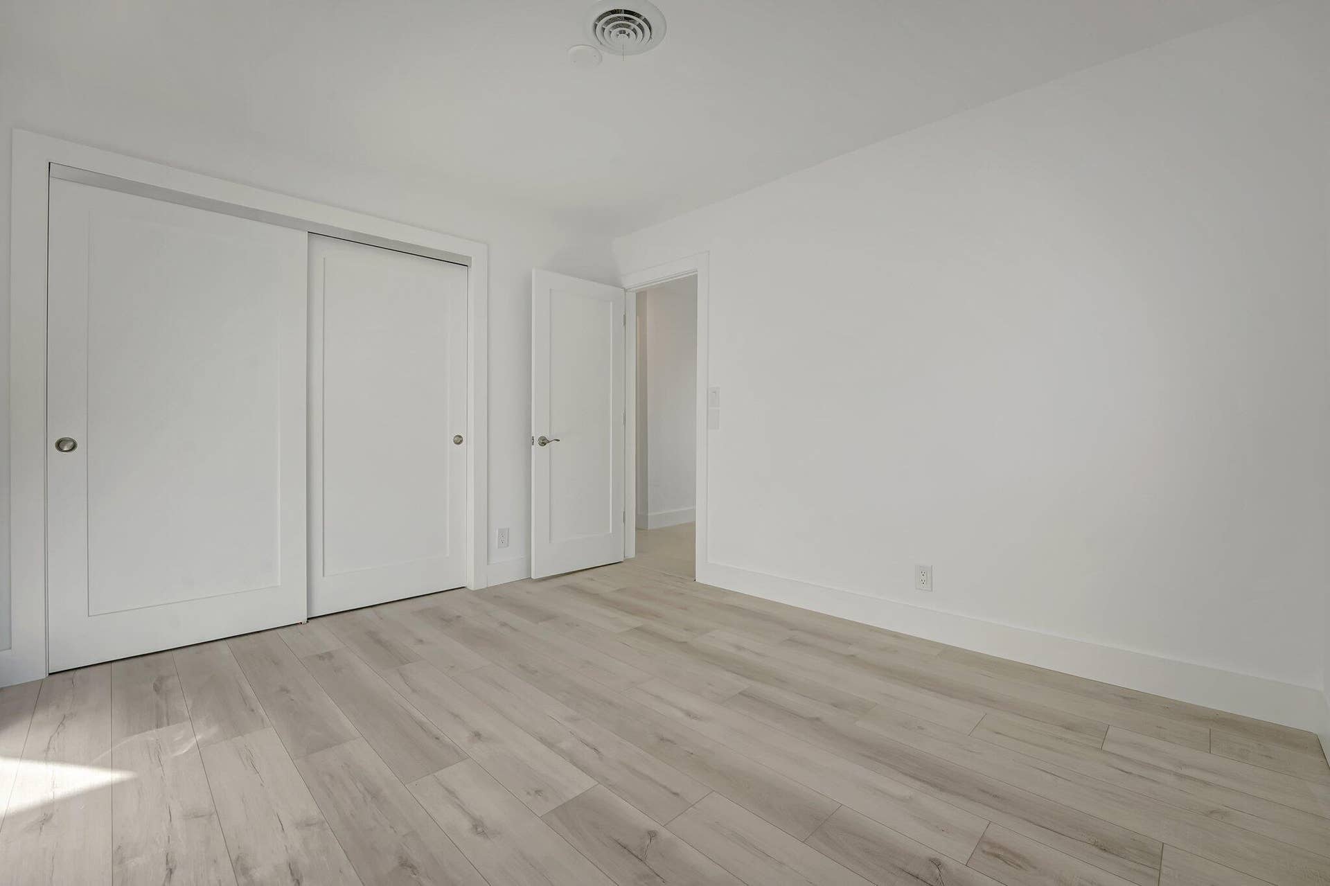 1478 NE 57TH Court, Fort Lauderdale, FL 33334 14-web-or-mls-DSC07733