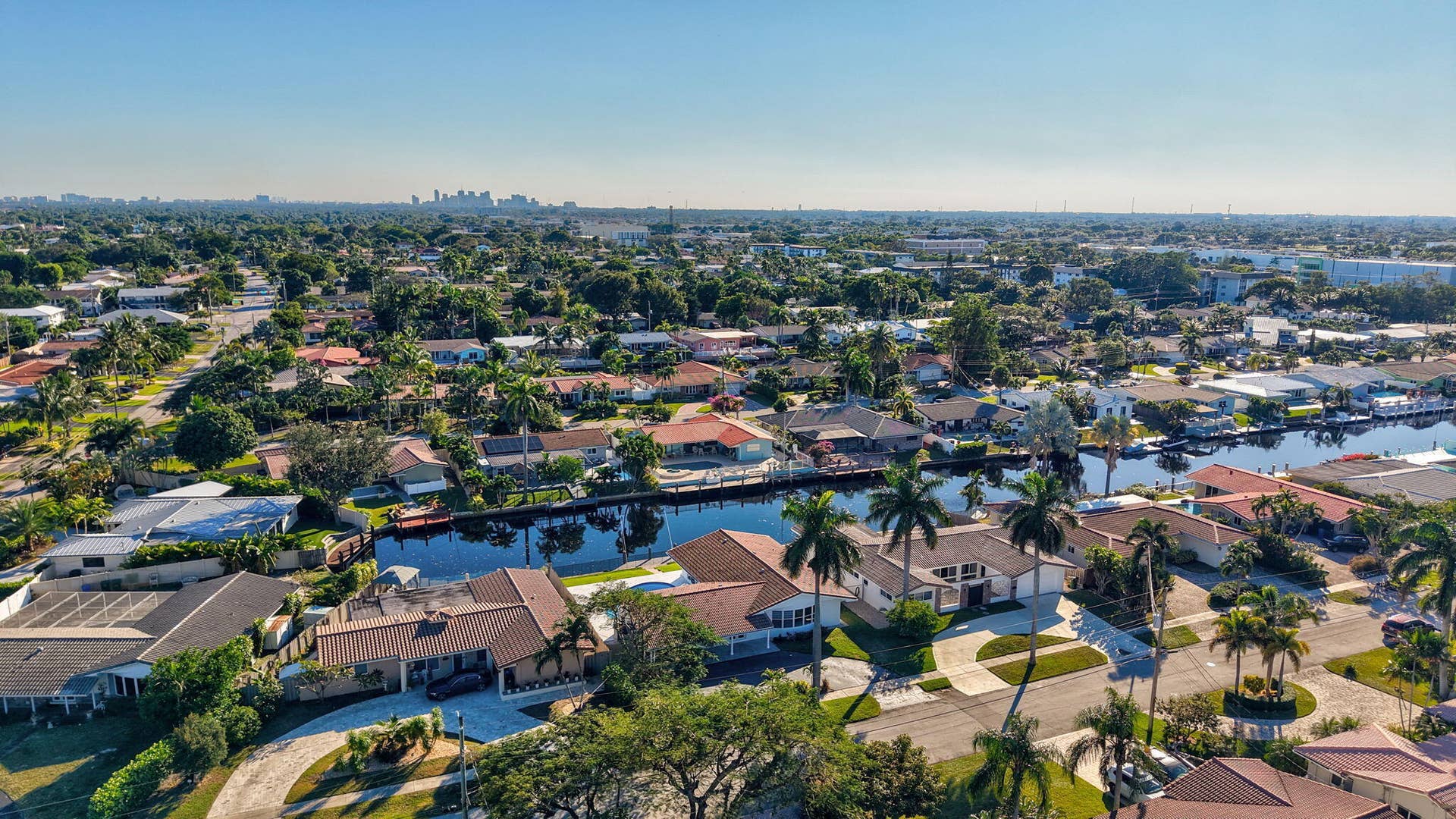 1478 NE 57TH Court, Fort Lauderdale, FL 33334 48-web-or-mls-DJI_20241123151504_0031_D_