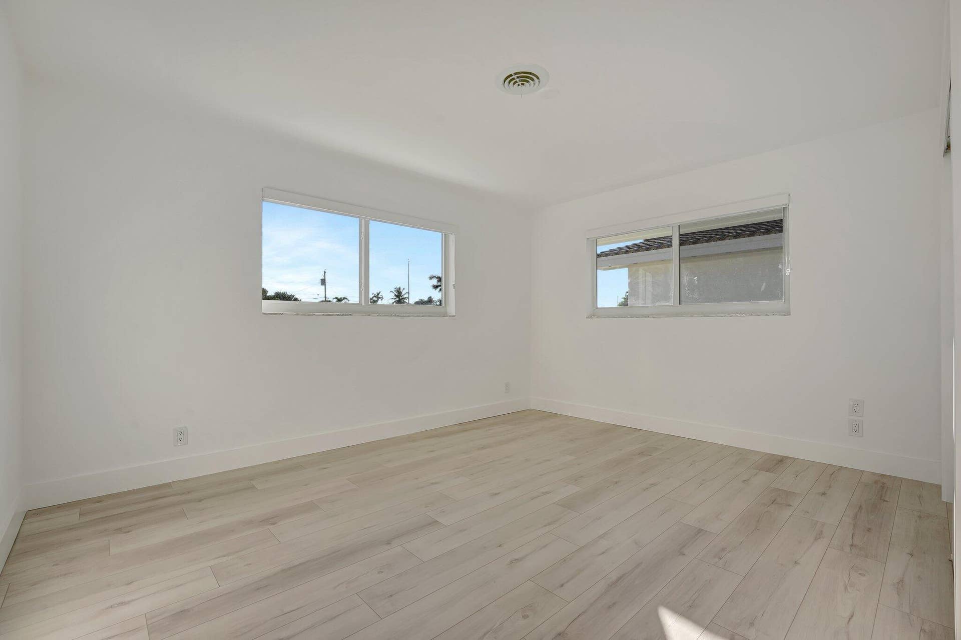 1478 NE 57TH Court, Fort Lauderdale, FL 33334 16-web-or-mls-DSC07743