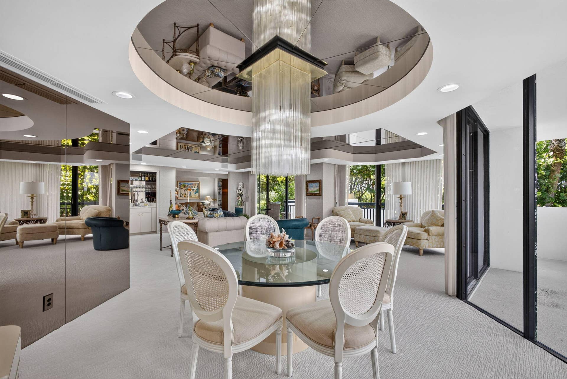 3140 S Ocean Boulevard, #101 S, Palm Beach, FL 33480 Dining area