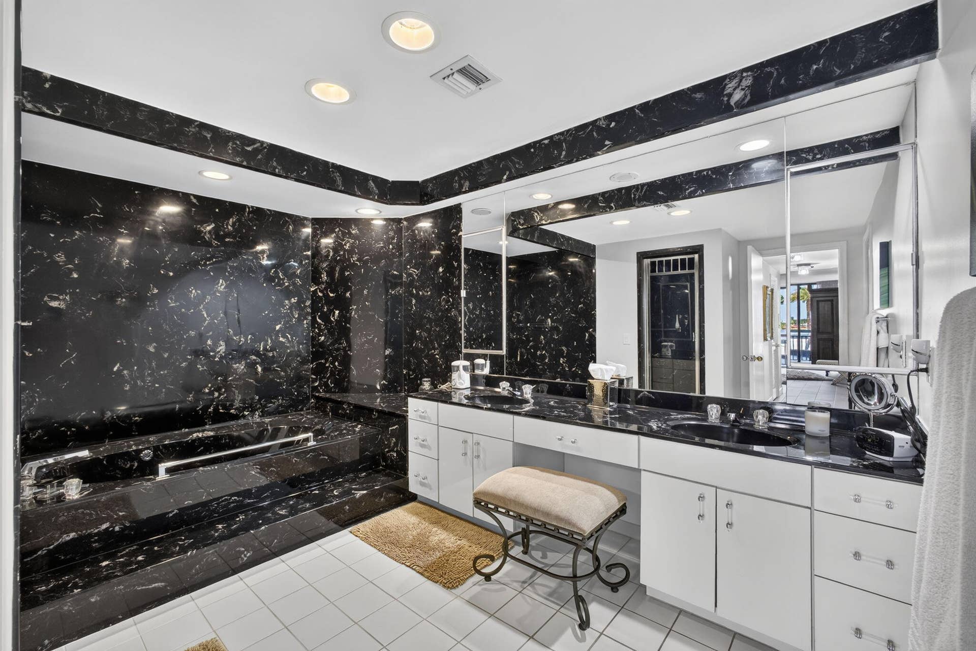 3140 S Ocean Boulevard, #101 S, Palm Beach, FL 33480 Master Bathroom