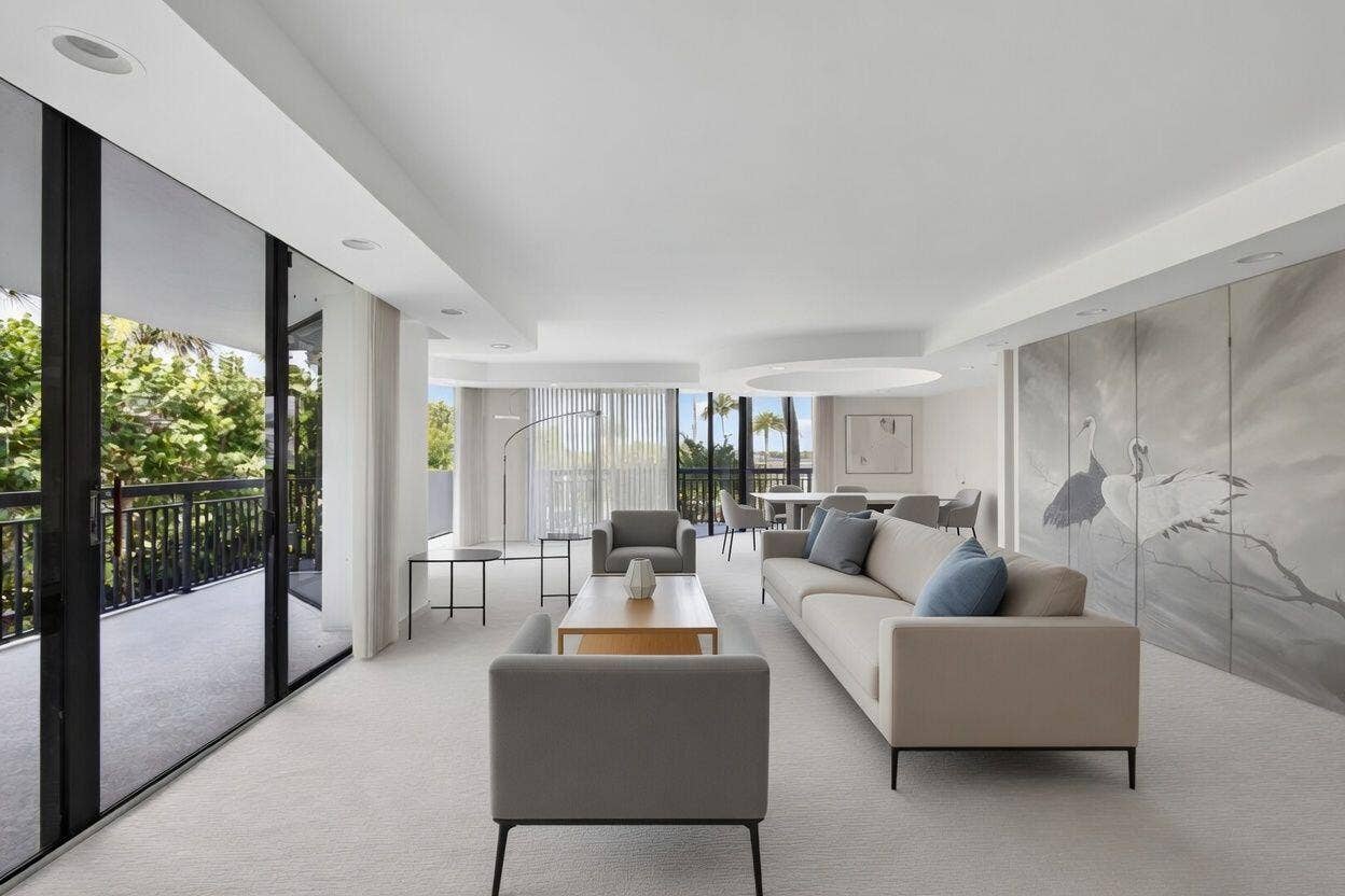 3140 S Ocean Boulevard, #101 S, Palm Beach, FL 33480 Living room