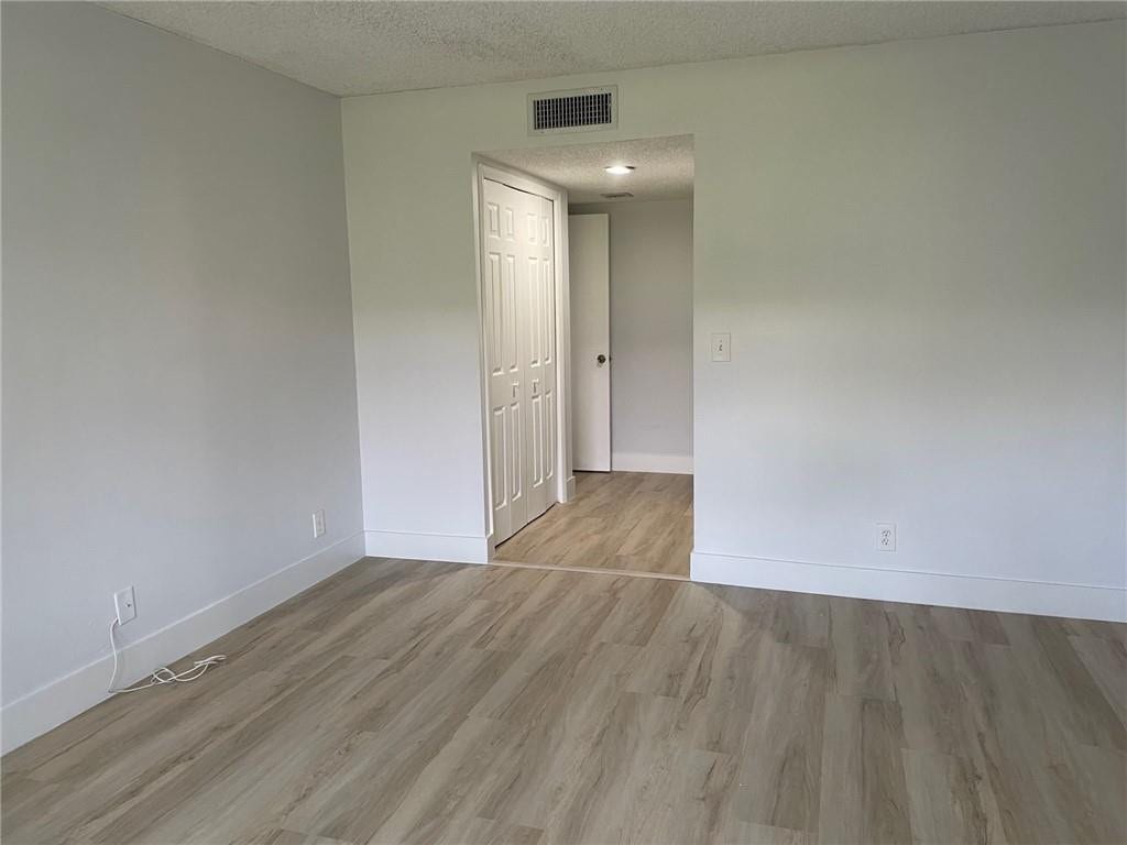 235 LAKEVIEW Drive, #102, Weston, FL 33326 Photo 4