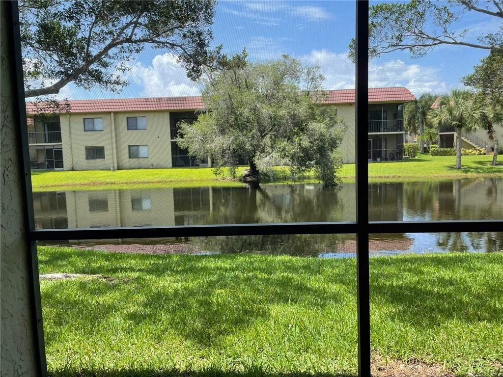 235 LAKEVIEW Drive, #102, Weston, FL 33326 Photo 24