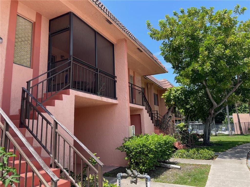 235 LAKEVIEW Drive, #102, Weston, FL 33326 Photo 1