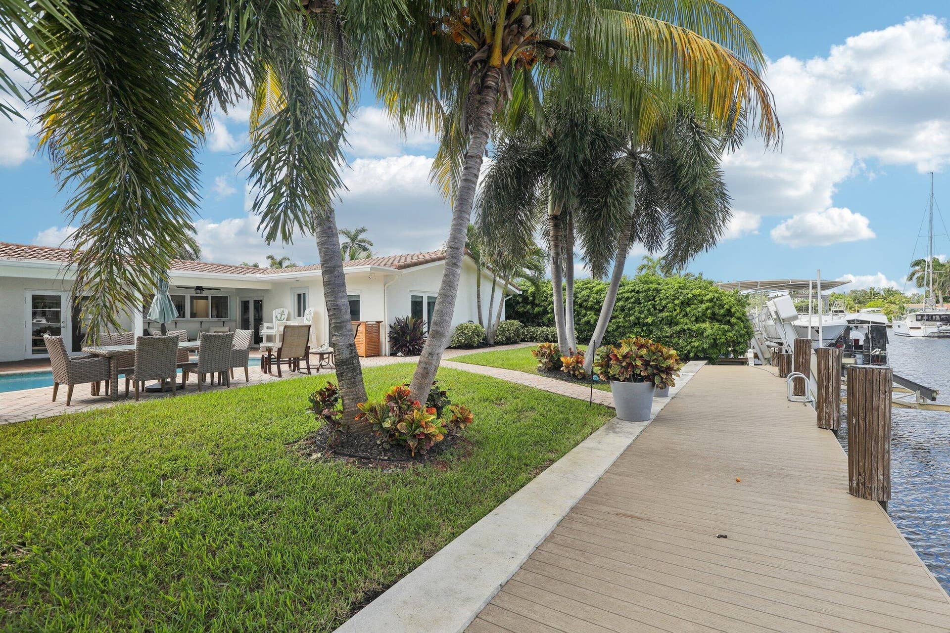 2731 NE 5th Street, Pompano Beach, FL 33062 47-web-or-mls-NE 5th St-S1510-047
