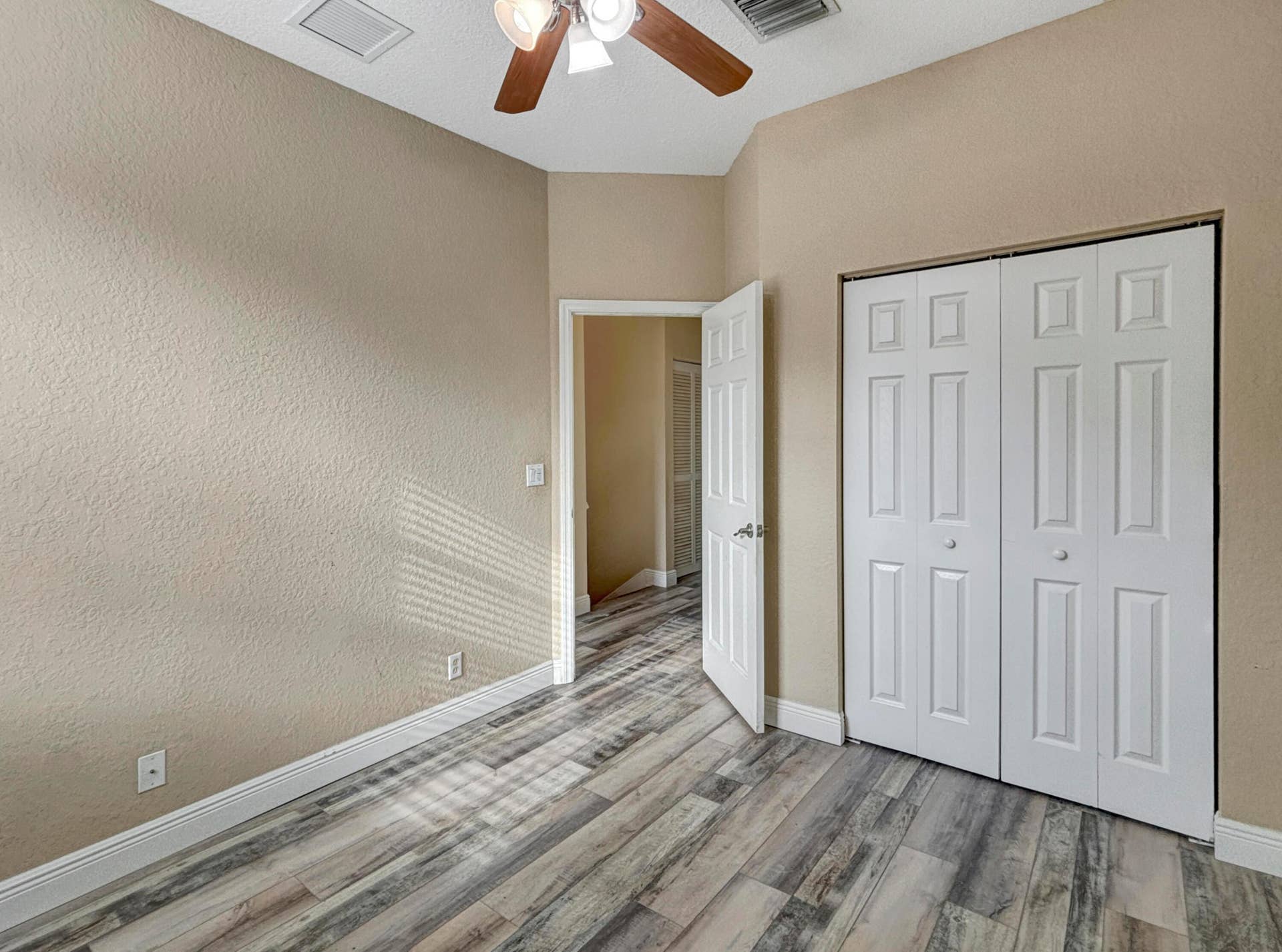 179 E Bay Cedar Circle, Jupiter, FL 33458 53b70f2a868f82a630fe6945e4803ccd6ce78a61
