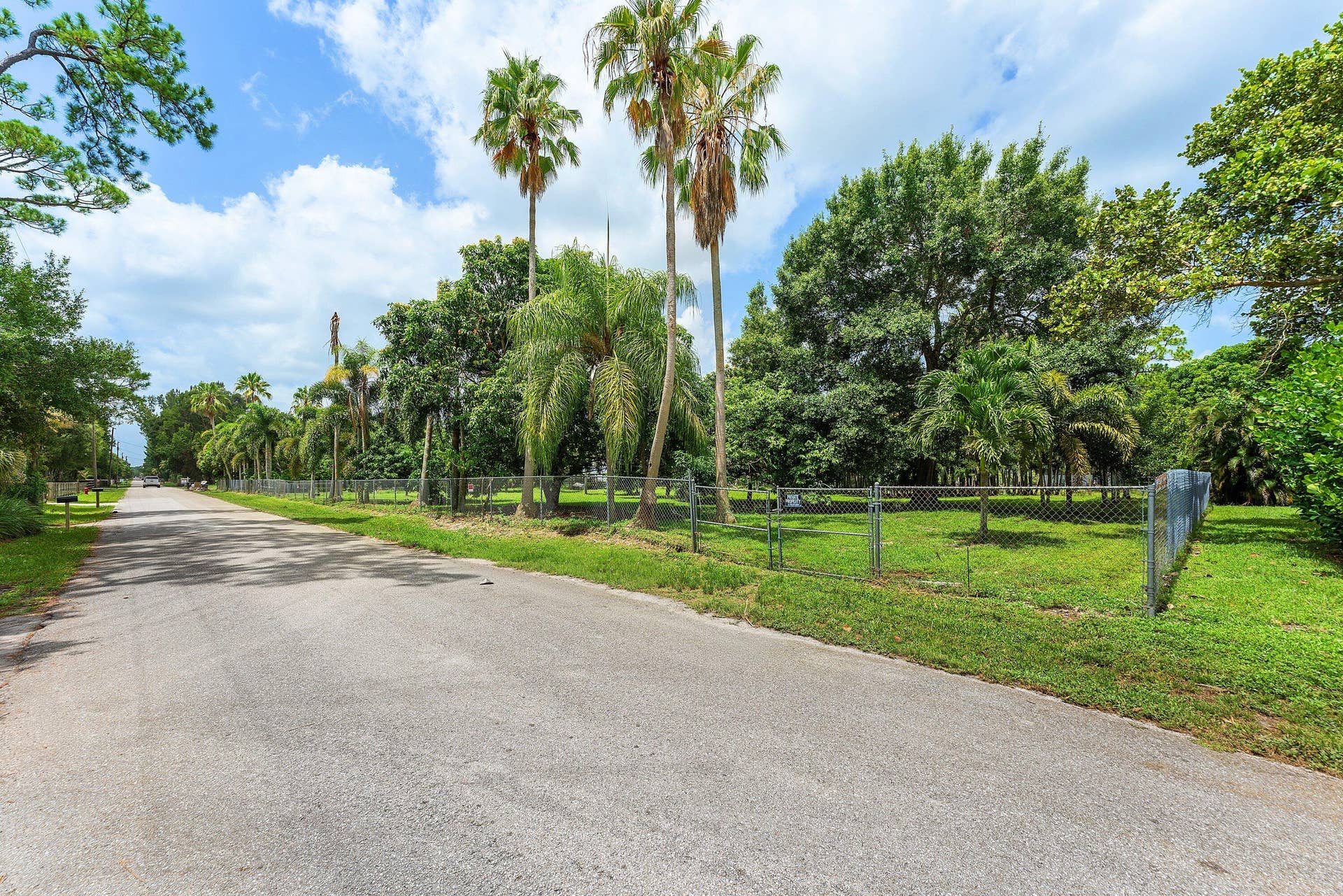 5313 Colbright Road, Lake Worth, FL 33467 041-5313ColbrightRoad-LakeWorth-FL-33467