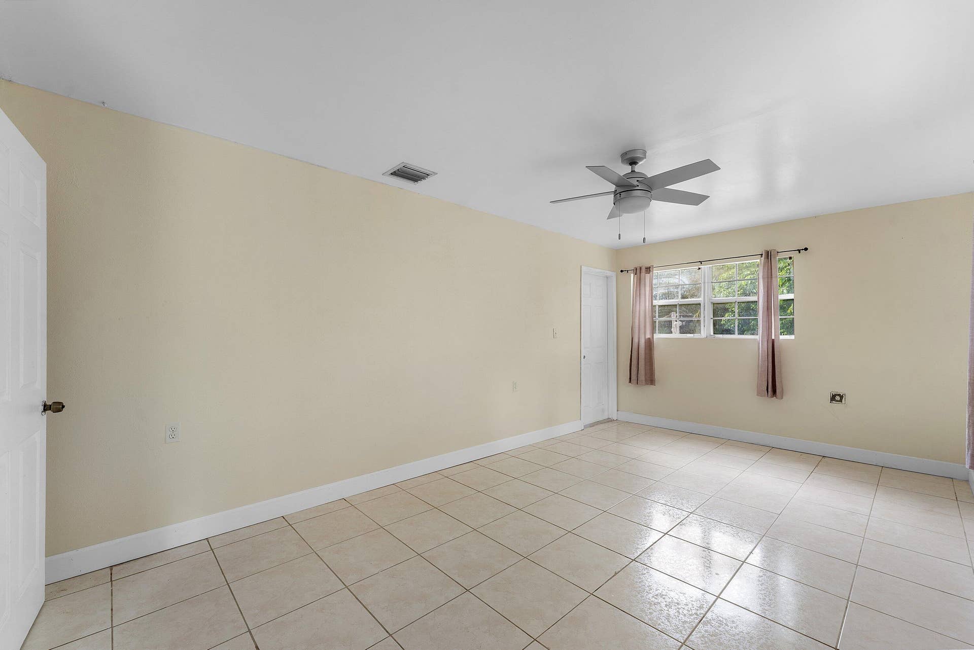 5313 Colbright Road, Lake Worth, FL 33467 050-5313ColbrightRoad-LakeWorth-FL-33467