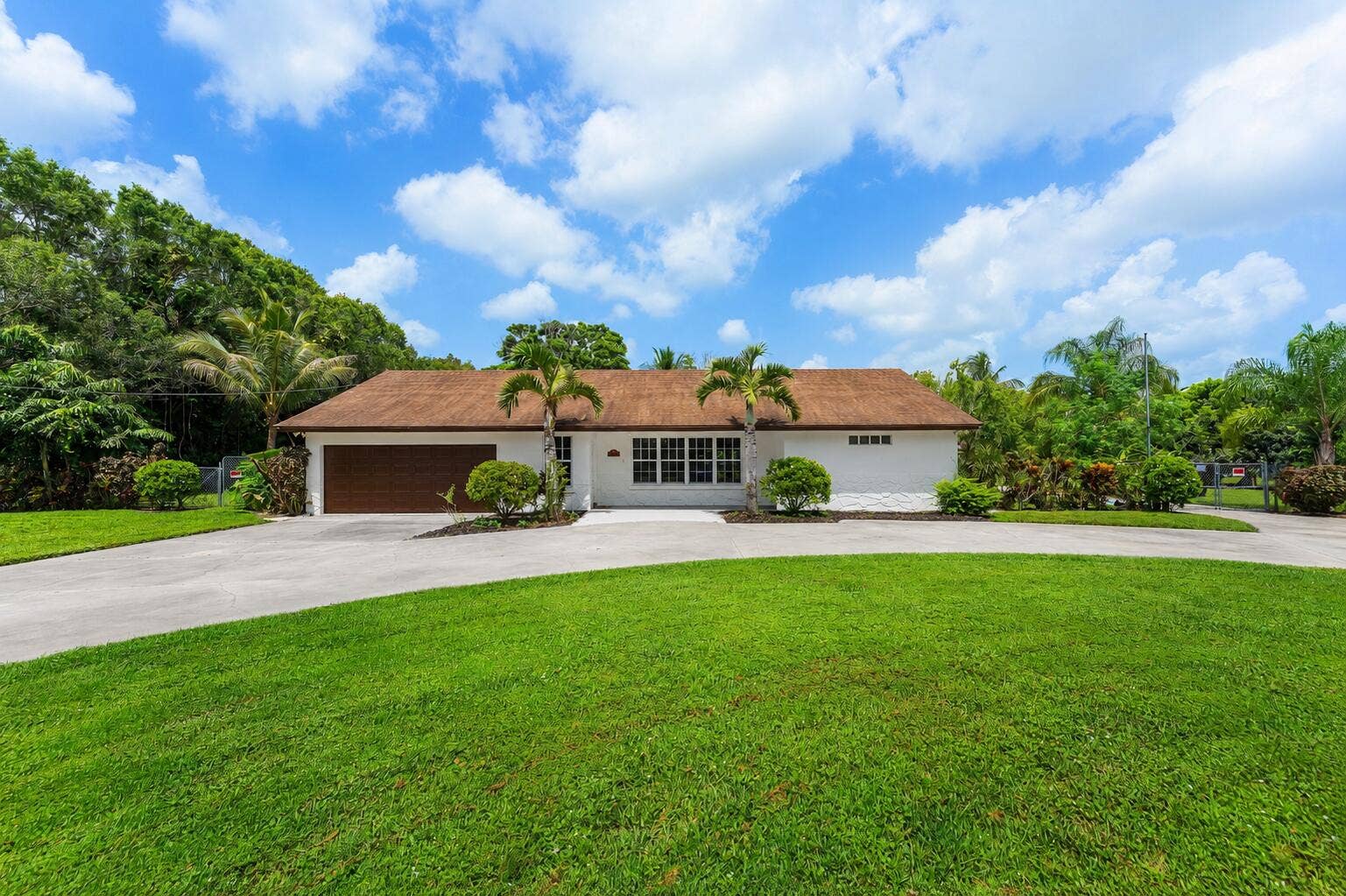 5313 Colbright Road, Lake Worth, FL 33467 Front of the home
