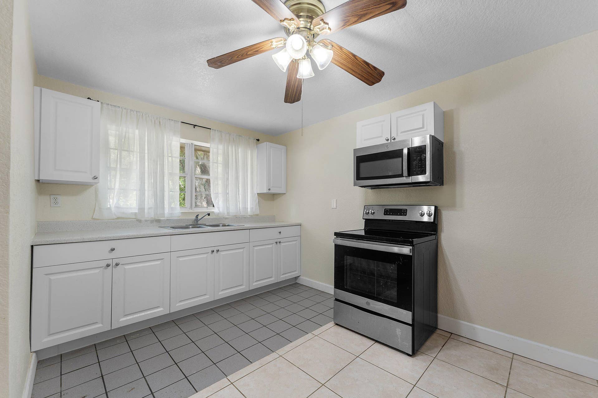 5313 Colbright Road, Lake Worth, FL 33467 048-5313ColbrightRoad-LakeWorth-FL-33467