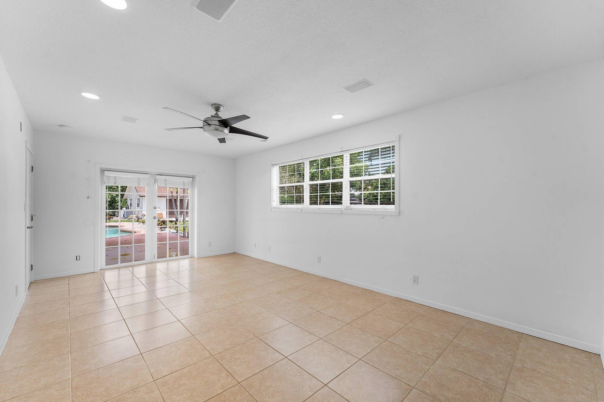 5313 Colbright Road, Lake Worth, FL 33467 022-5313ColbrightRoad-LakeWorth-FL-33467