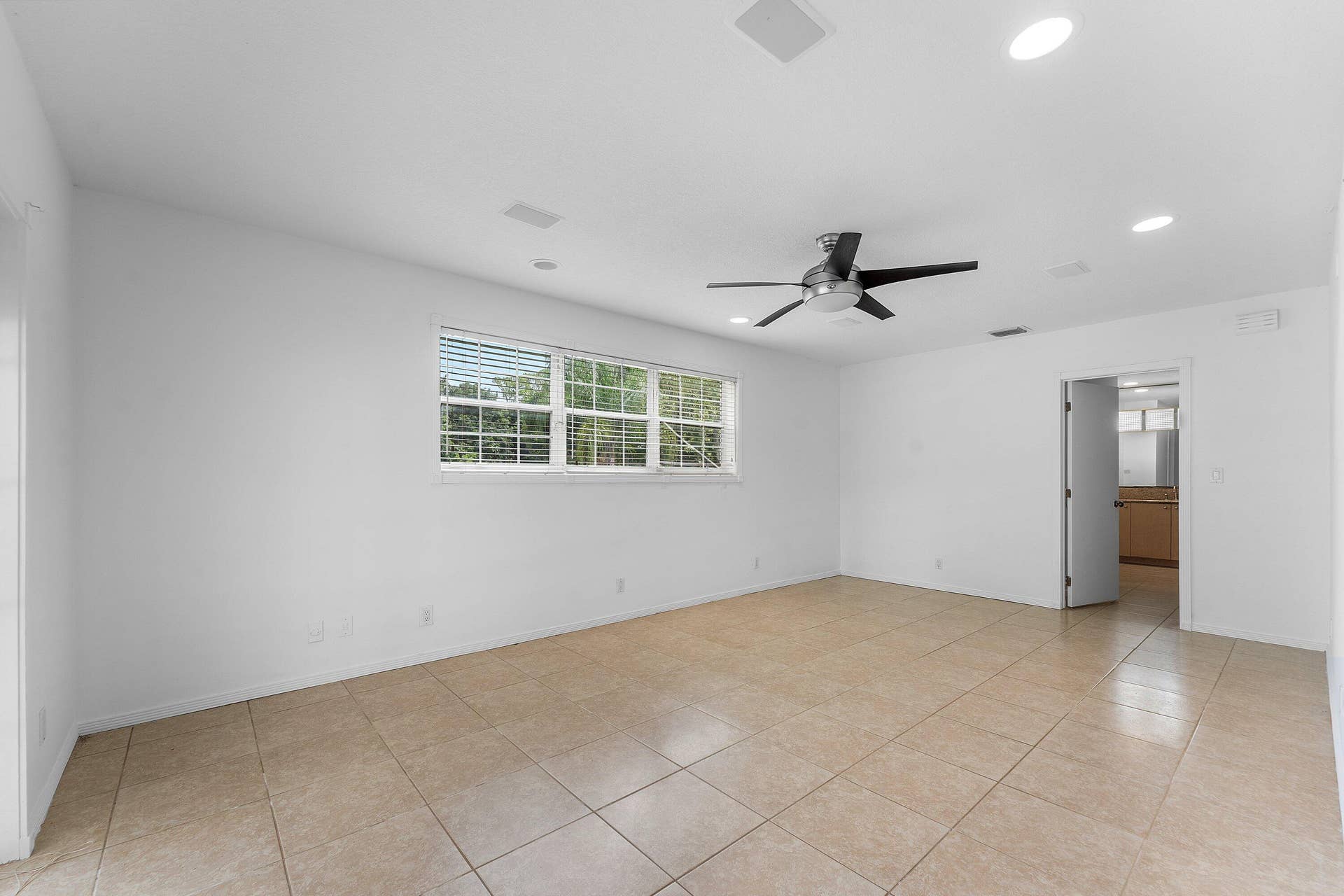 5313 Colbright Road, Lake Worth, FL 33467 023-5313ColbrightRoad-LakeWorth-FL-33467