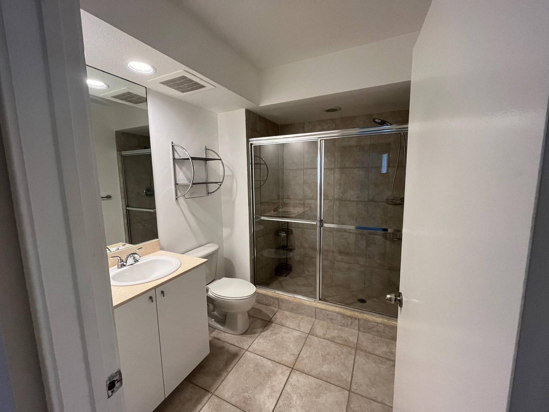 GUEST BATH