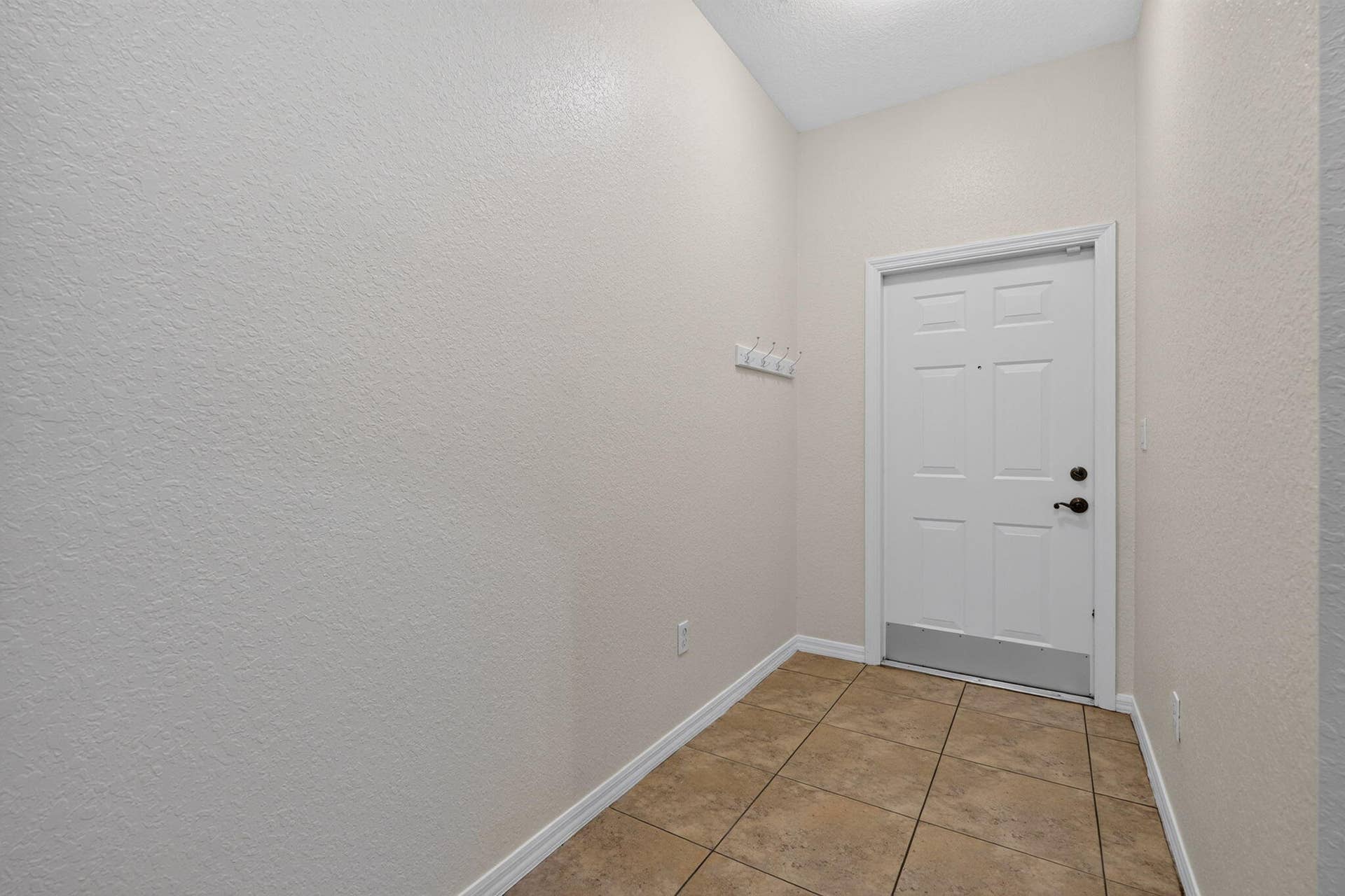 158 W Thatch Palm Circle, Jupiter, FL 33458 5-web-or-mls-_MLP2878