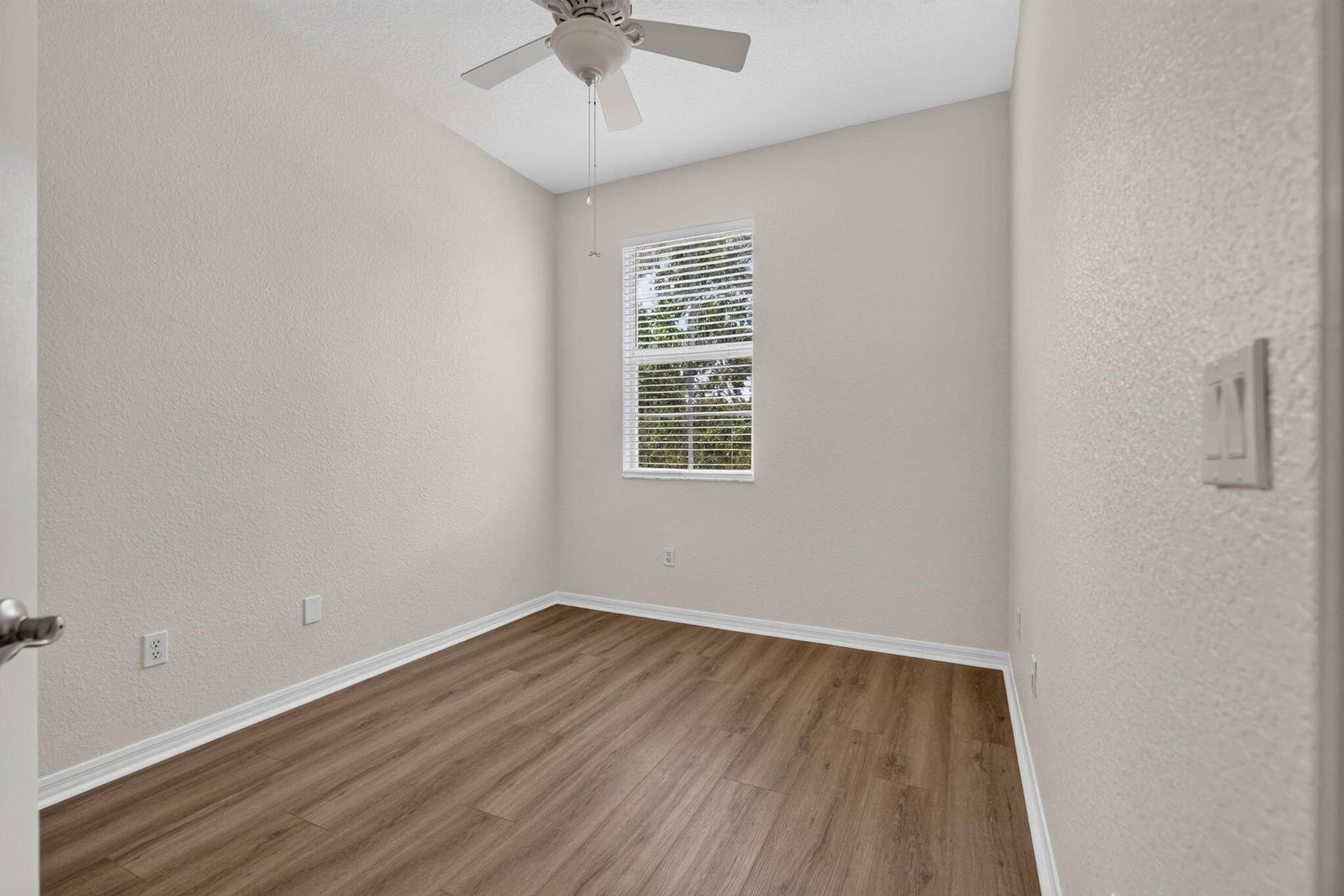 158 W Thatch Palm Circle, Jupiter, FL 33458 29-web-or-mls-_MLP2934