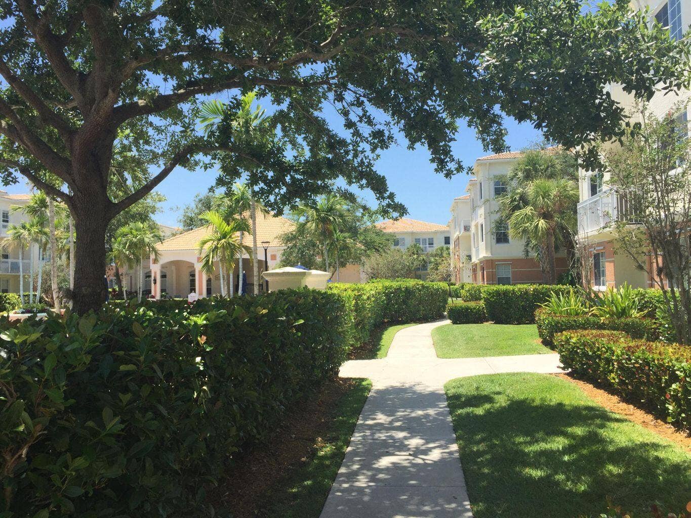 Well Maintained Grounds/ Lush Landscaping