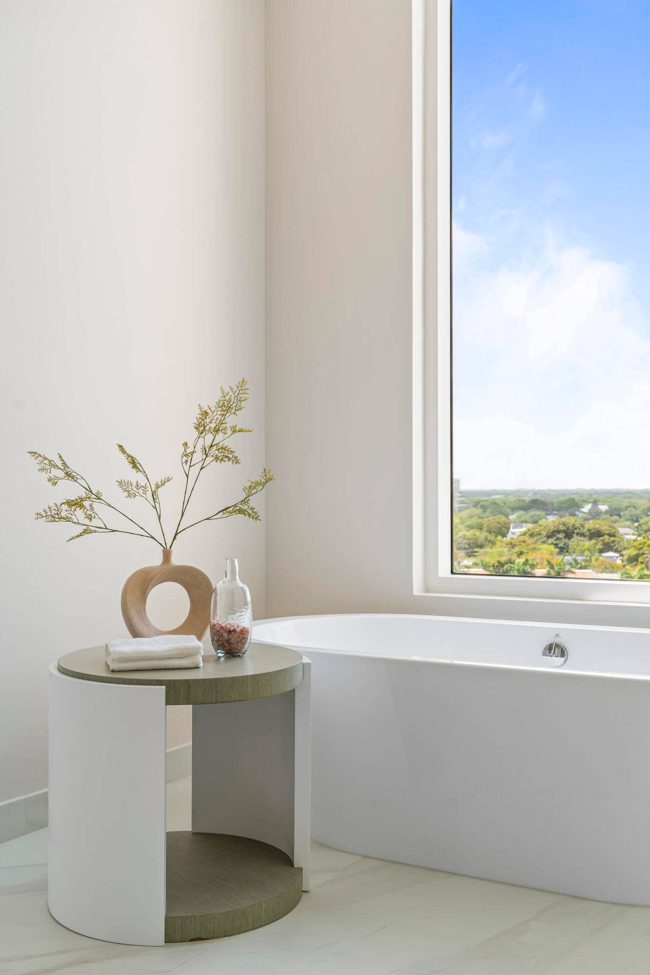 220 SE MIZNER Boulevard, #904, Boca Raton, FL 33432 Master Bathroom