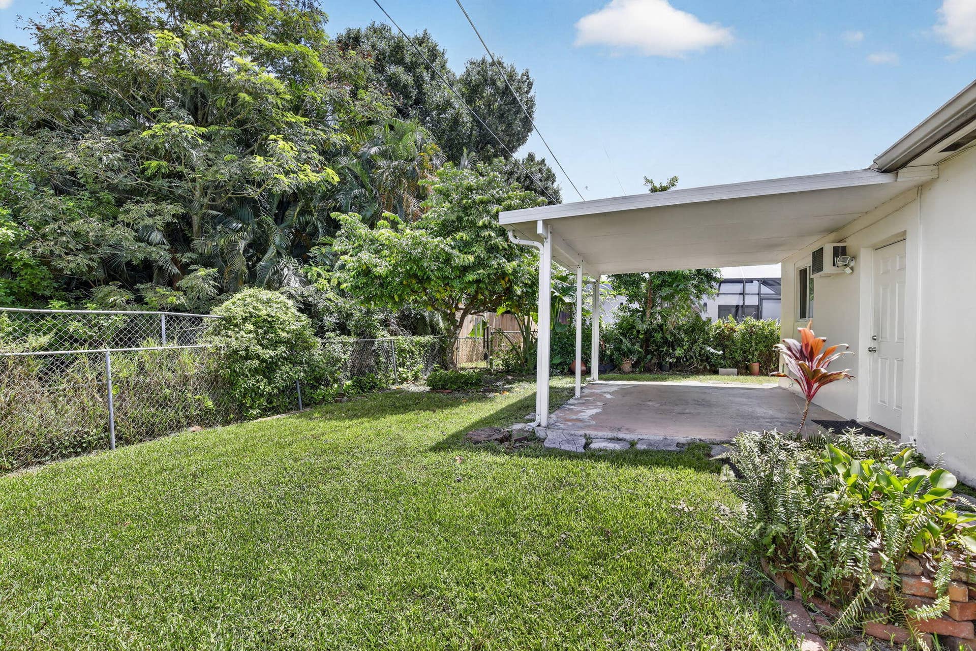 7231 Freedom Street, Hollywood, FL 33024 32