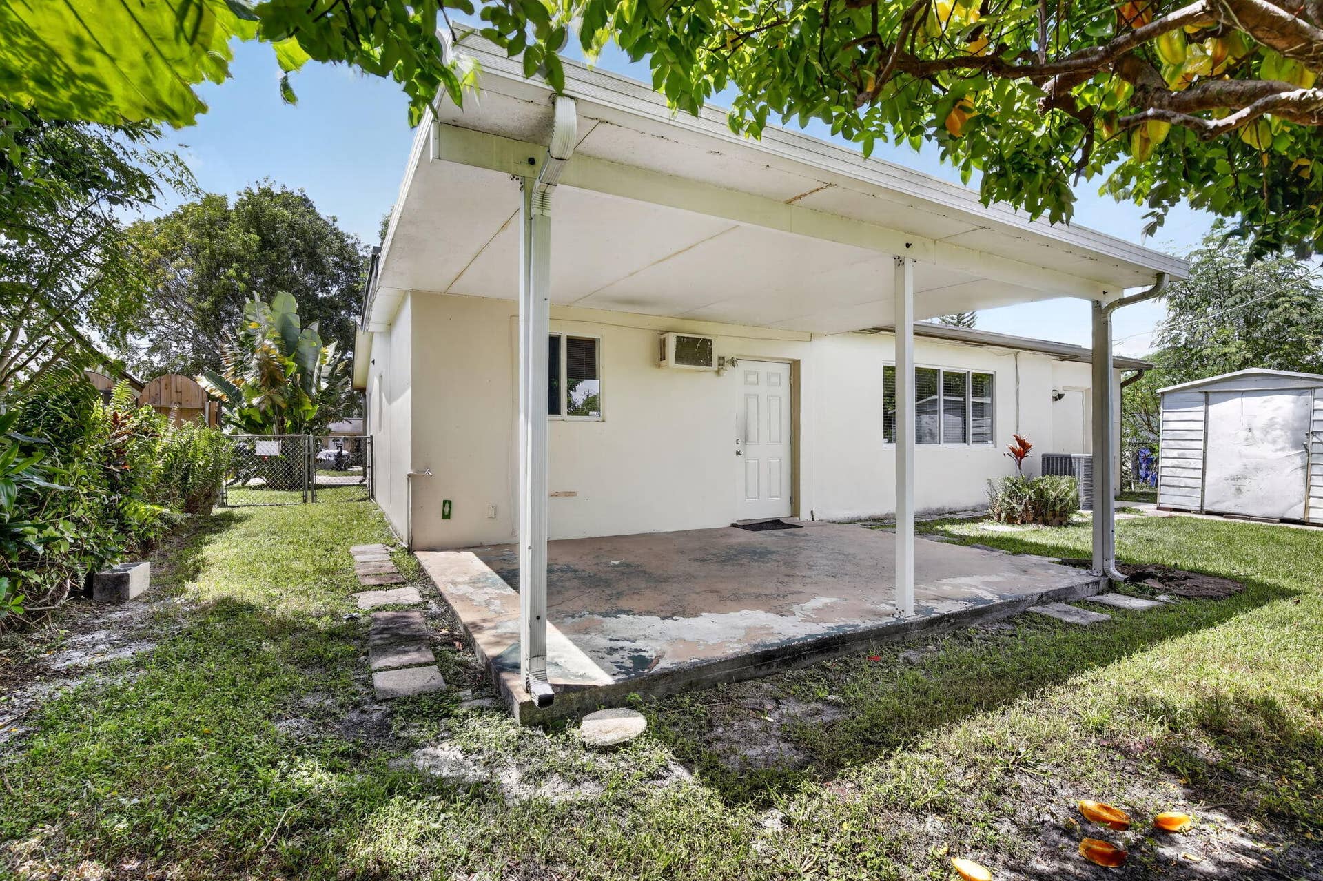 7231 Freedom Street, Hollywood, FL 33024 33