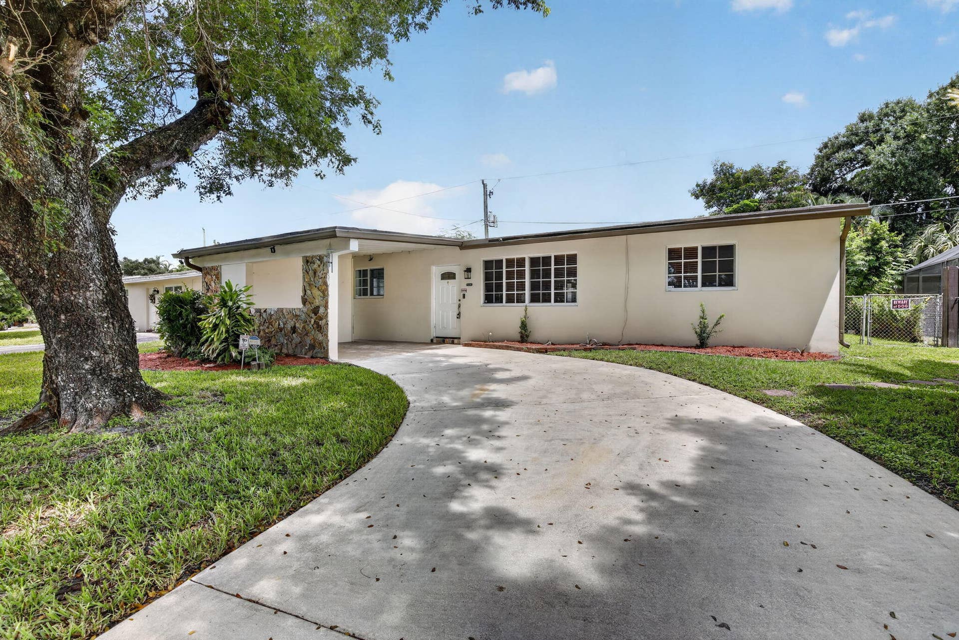 7231 Freedom Street, Hollywood, FL 33024 1