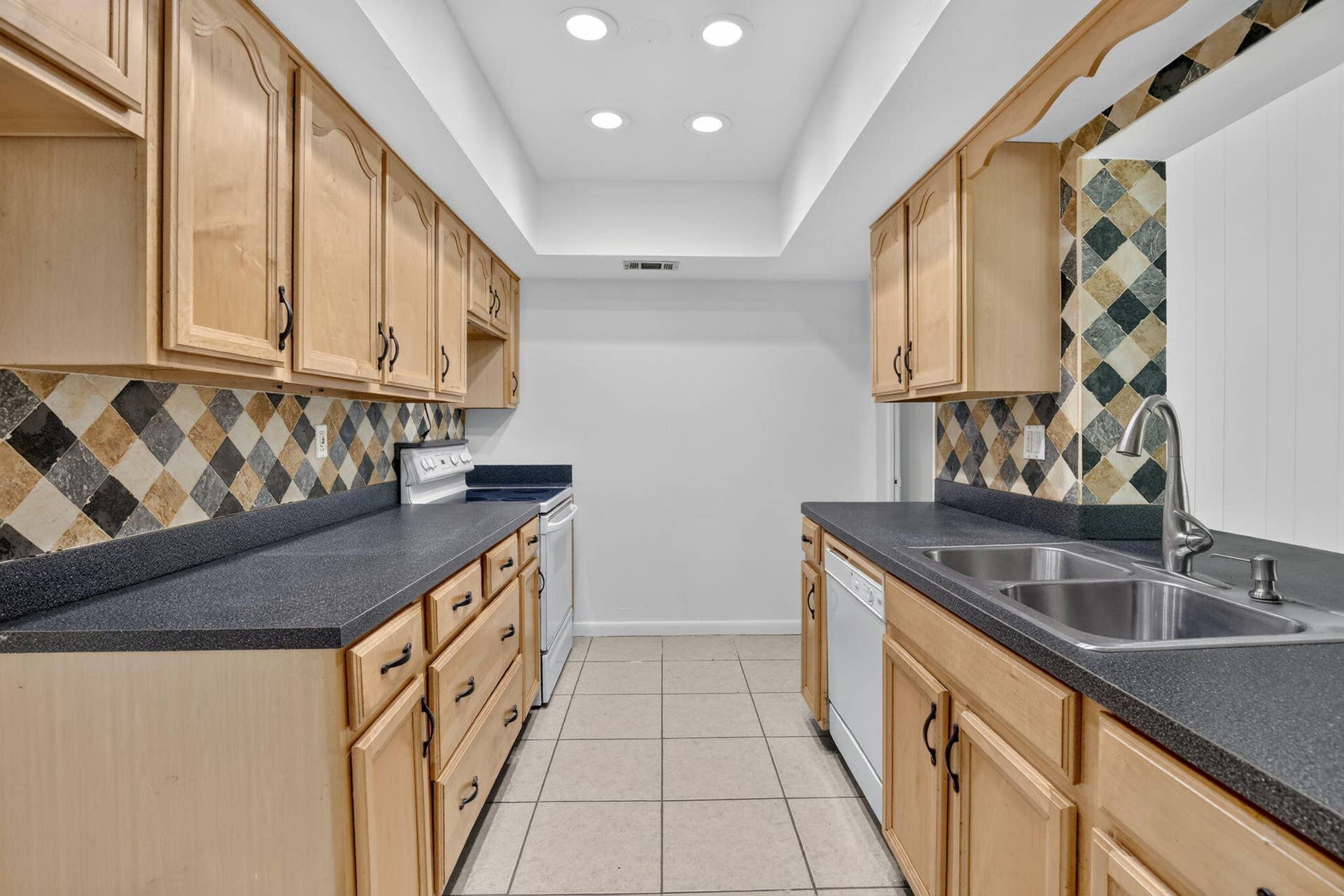 7231 Freedom Street, Hollywood, FL 33024 13