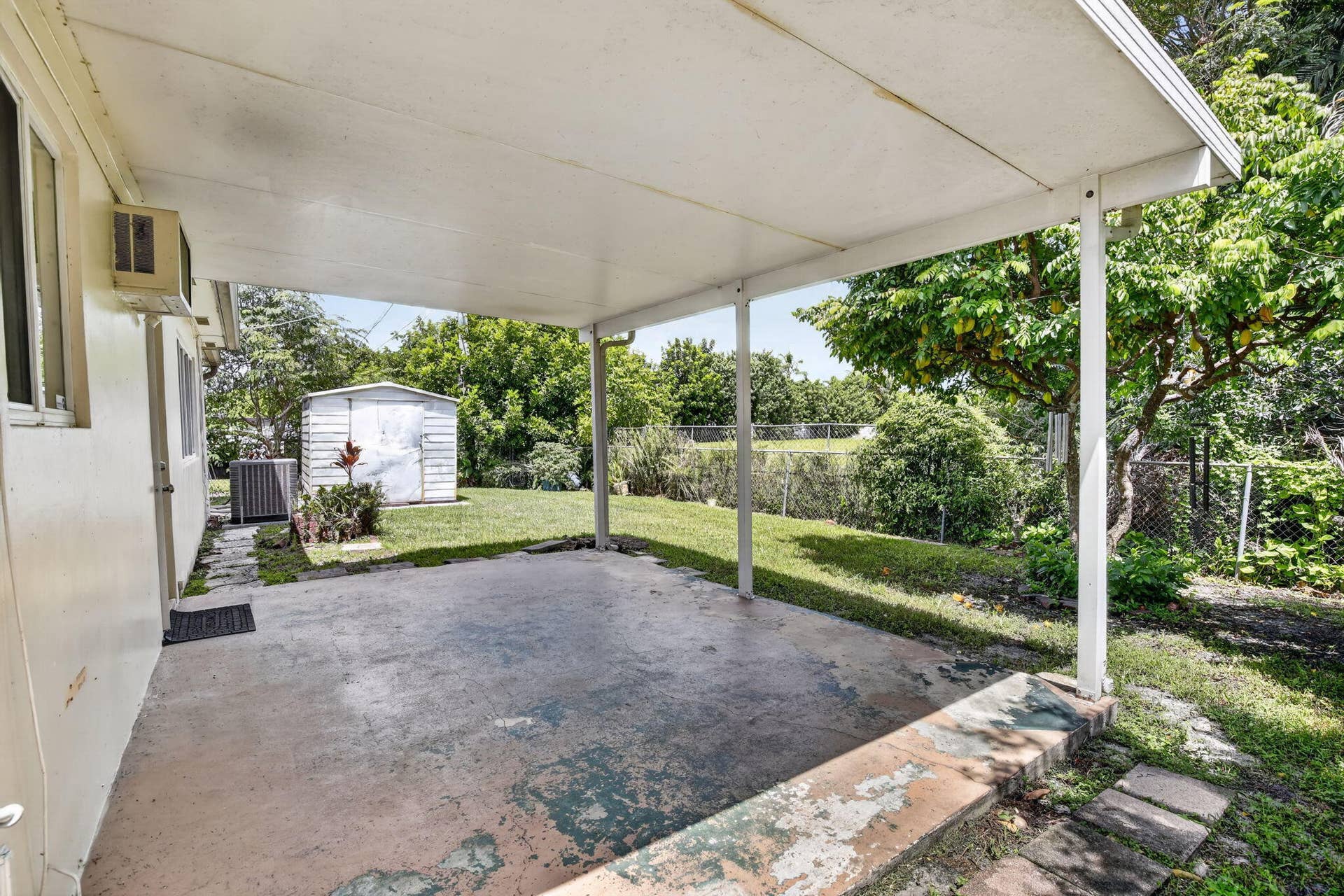 7231 Freedom Street, Hollywood, FL 33024 34