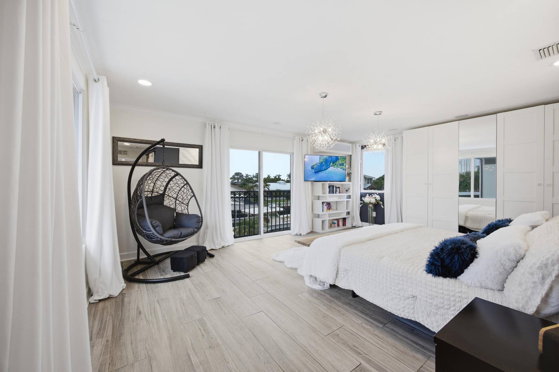 2380 SE 8TH Street, Pompano Beach, FL 33062 10-IMG_8610